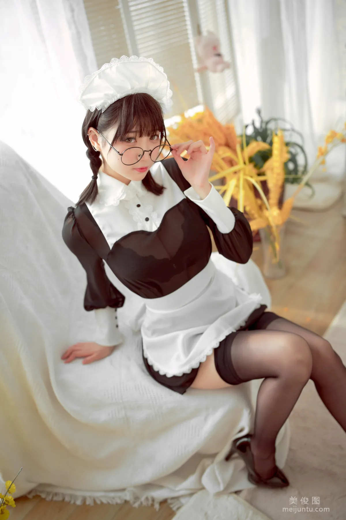 [網紅COSER] 周叽是可愛兔兔 - 眼鏡女仆 3
