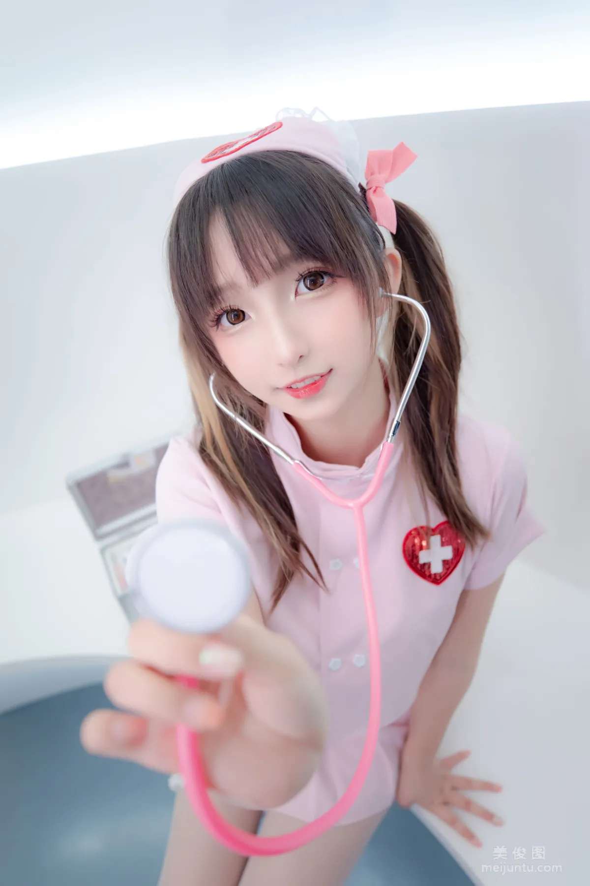 [网红COSER] 萝莉神楽板真冬 之 心身バランス  写真套图11