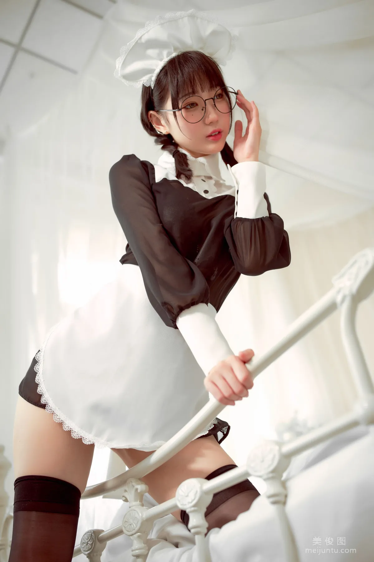 [網紅COSER] 周叽是可愛兔兔 - 眼鏡女仆 25