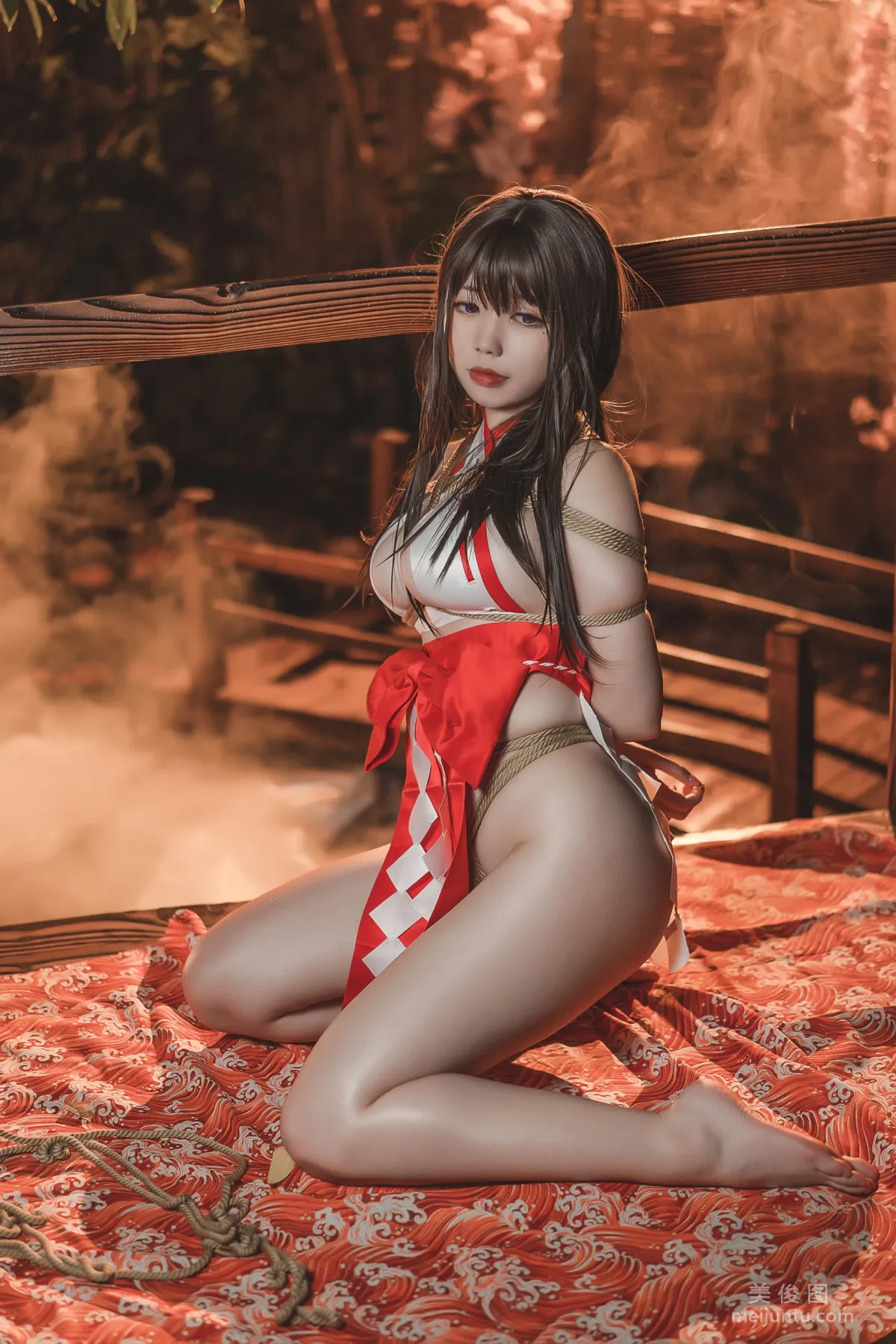 [網紅COSER] 啊日日_Ganlory - 繩與巫女 26