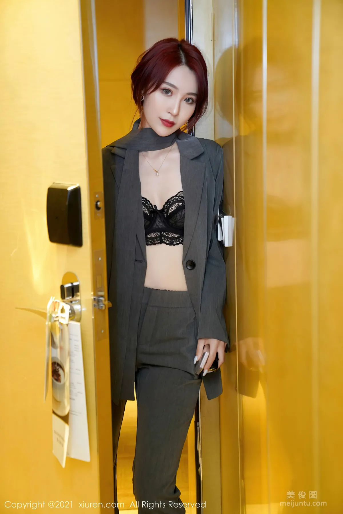 [秀人XIUREN] No.3368 周慕汐baby - 經典職場職業OL制服 5