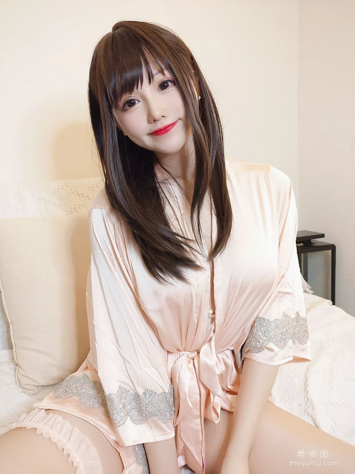 [網紅COSER寫真] 萌妹子Nyako喵子 - 妄想彼女との同棲生活 之 2組居家睡衣系列 24