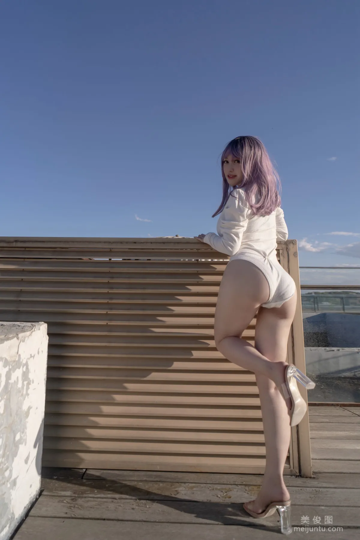 [網紅COSER寫真] 動漫博主脫尾巴Mizuki - 天台 套圖 9