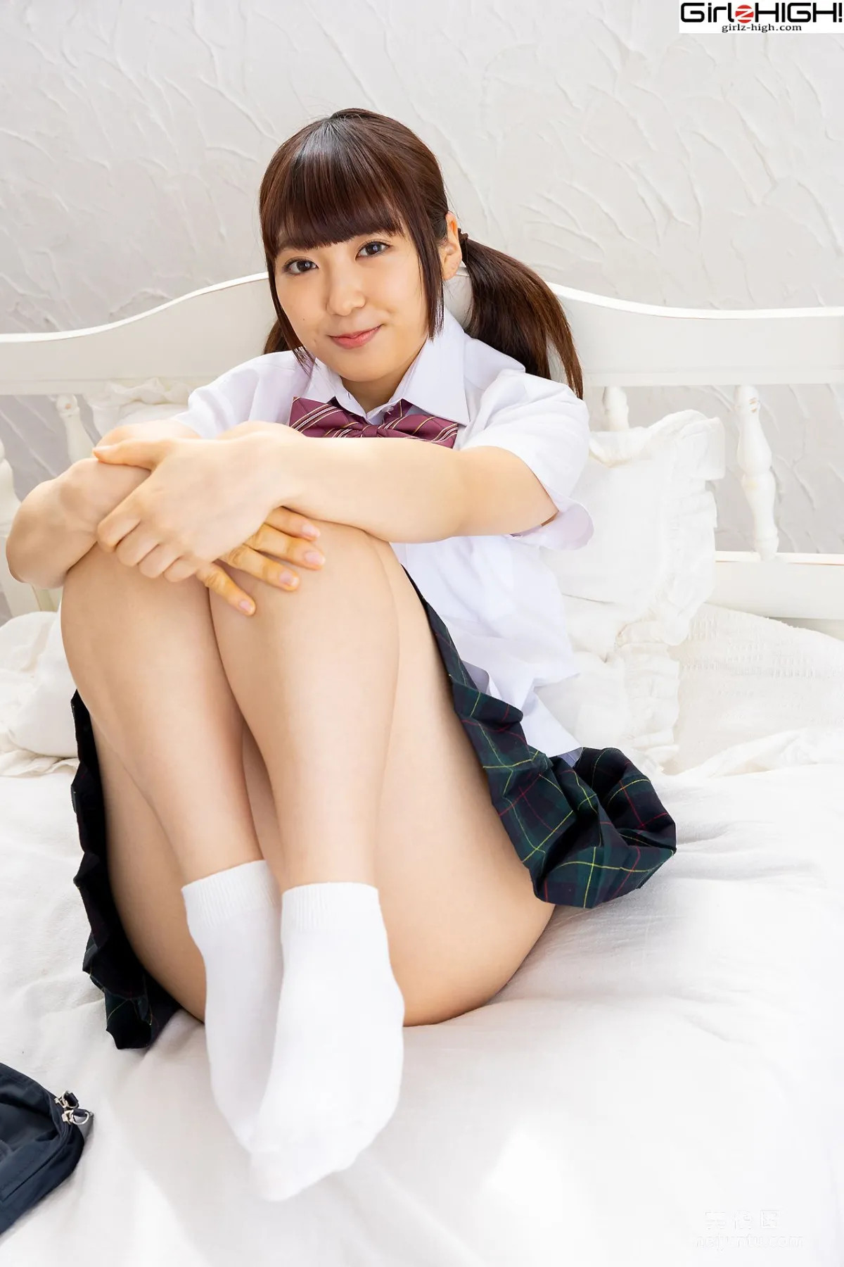 [Girlz-High] Ai Takanashi 高梨あい - ghwb_014_001 37