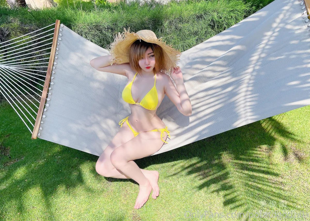 [網紅COSER寫真] Coser小姐姐Potato Godzilla - Yellow Bikini 17