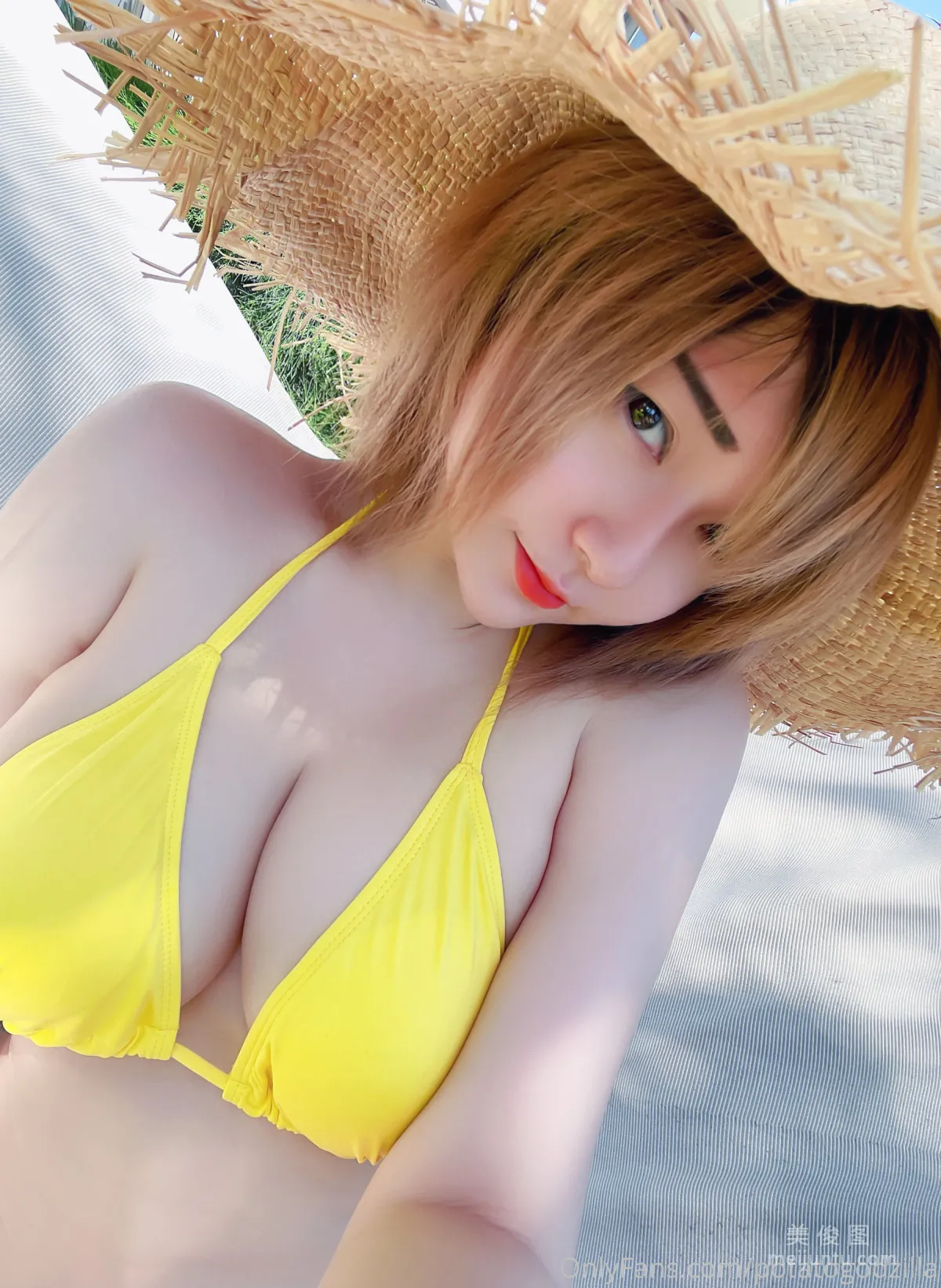 [網紅COSER寫真] Coser小姐姐Potato Godzilla - Yellow Bikini 13