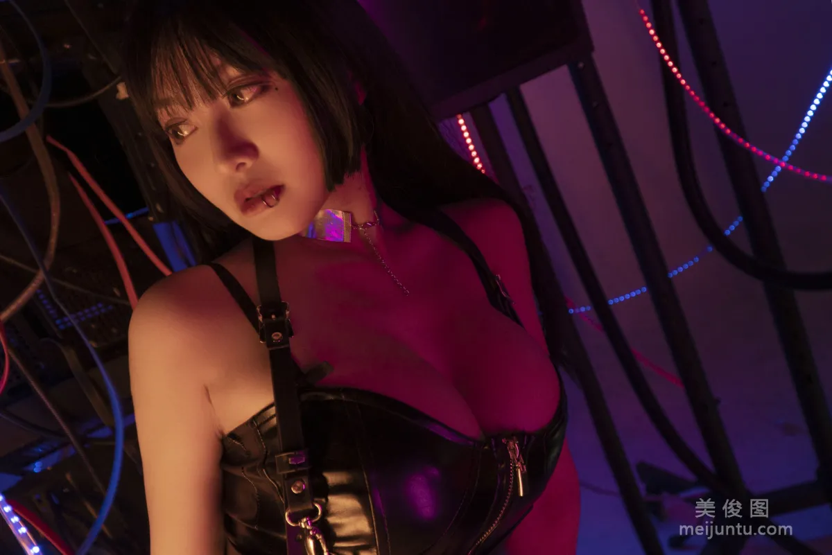 [網紅COSER寫真] 動漫博主脫尾巴Mizuki - 賽博朋克 38