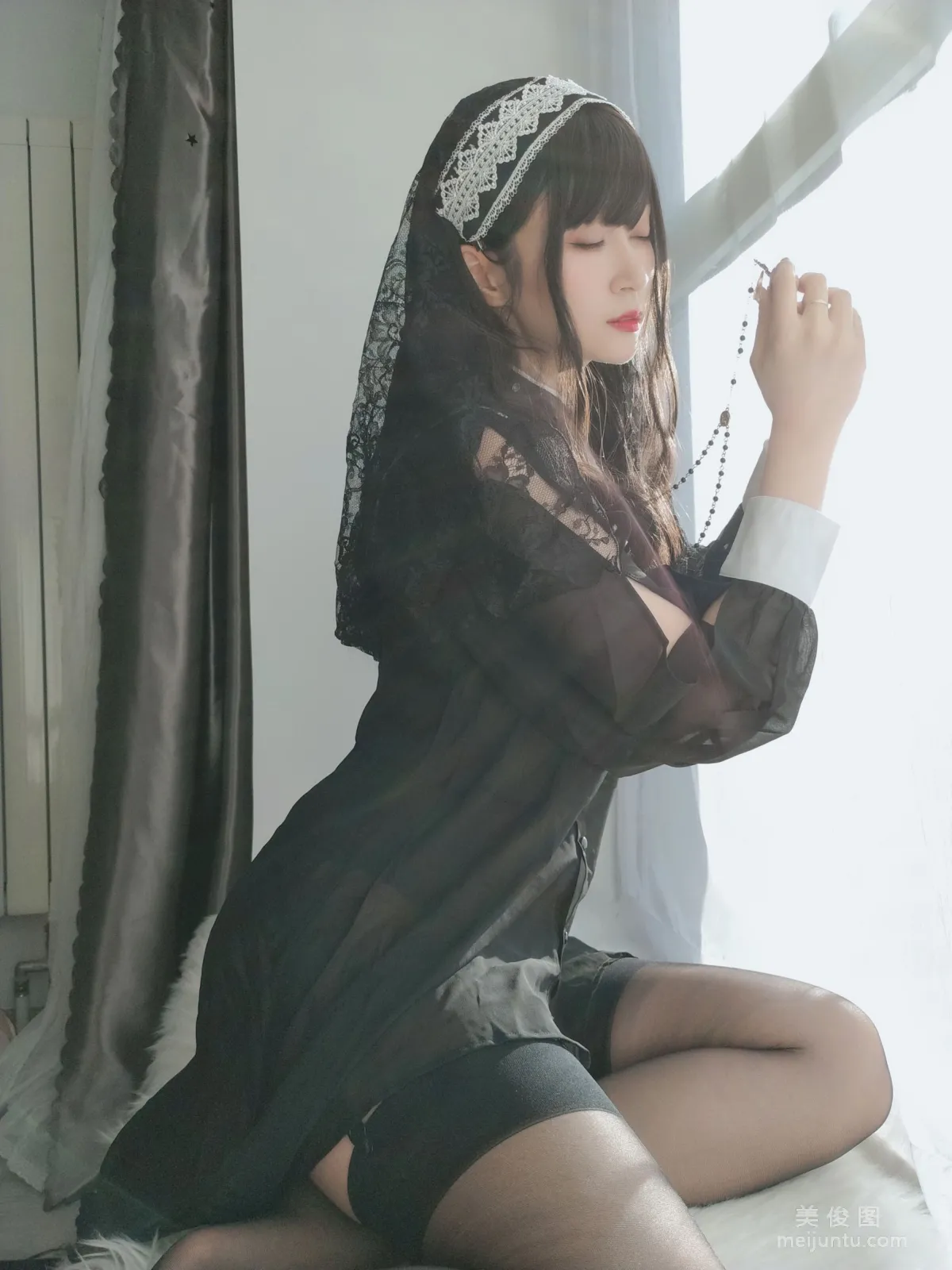 [網紅COSER寫真] 白銀 - 蕾絲修女 套圖 27
