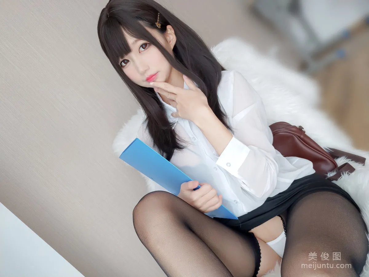 [網紅COSER寫真] NAGISA魔物喵 - 黑絲OL 套圖 9