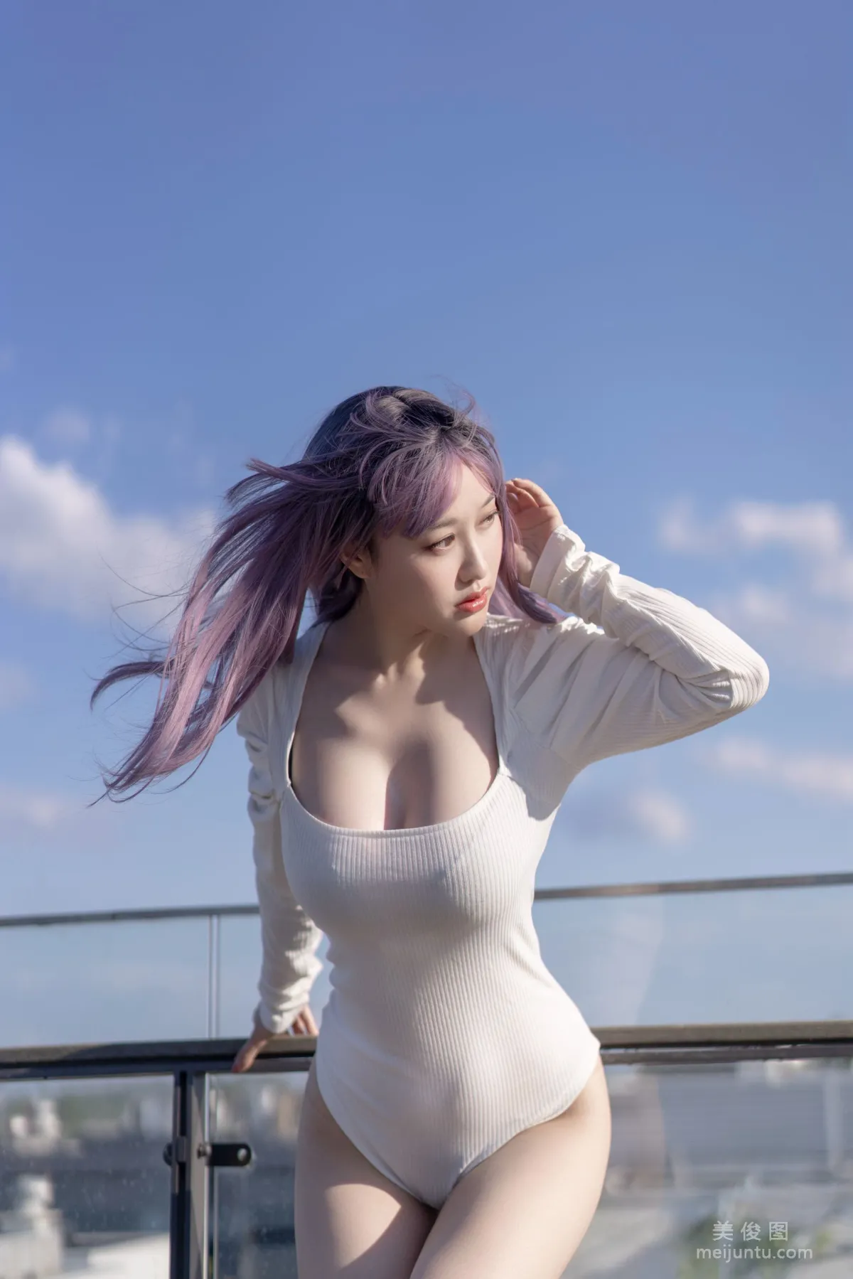 [網紅COSER寫真] 動漫博主脫尾巴Mizuki - 天台 套圖 3