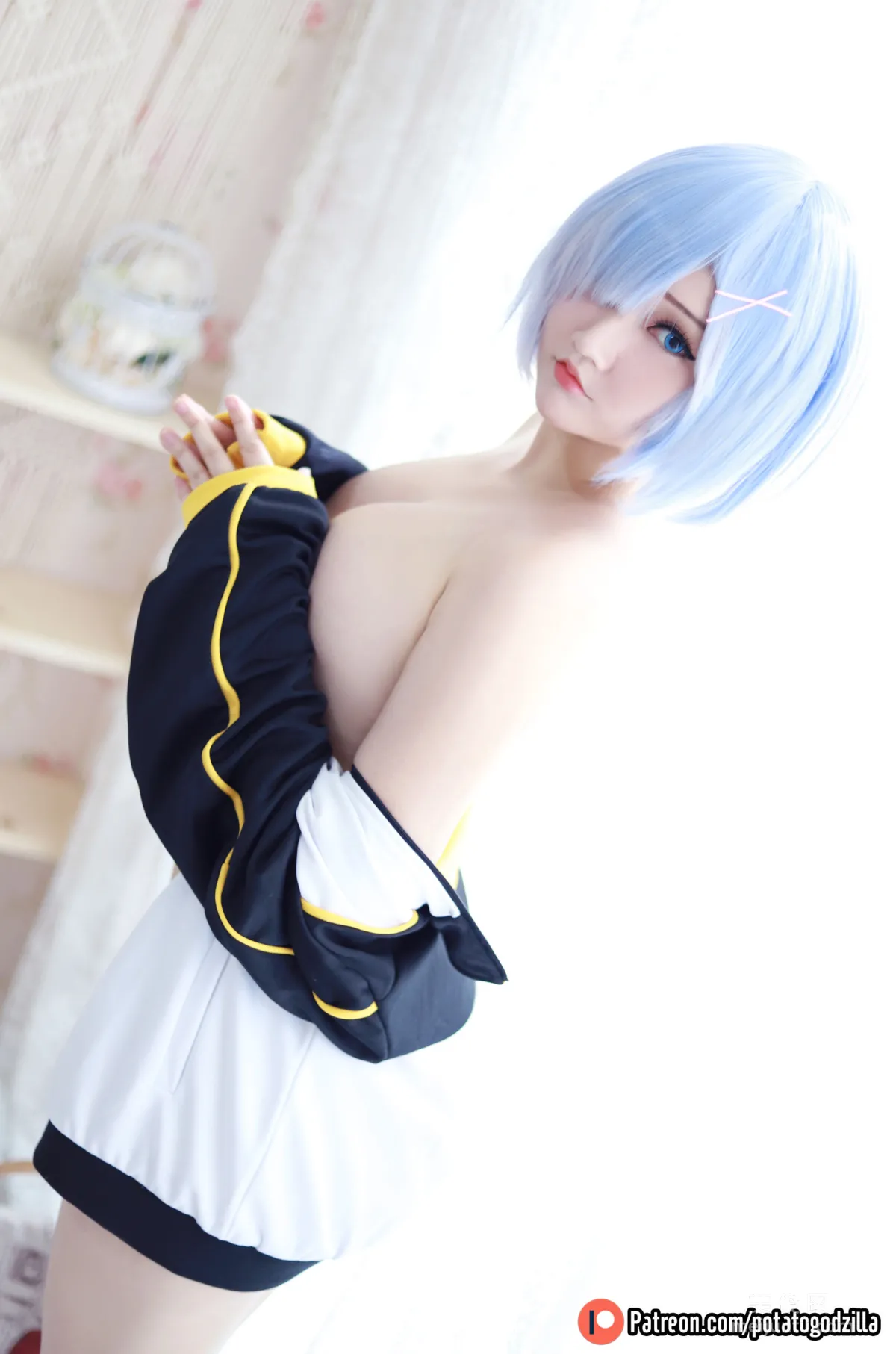 [網紅COSER寫真] 小姐姐Potato Godzilla - Rem In Subaru Jacket 26