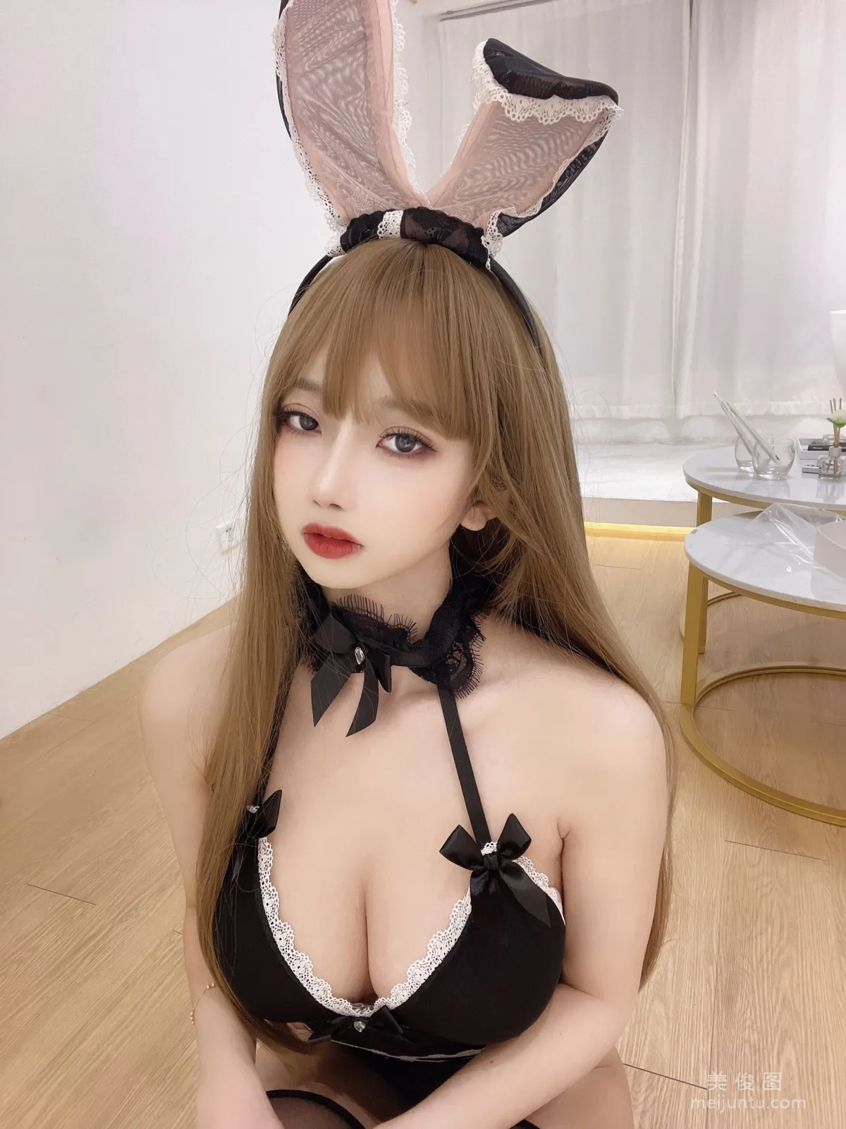 [網紅COSER寫真] 白嫩美少女鬼畜瑤 - 蕾絲兔女郎 套圖 3