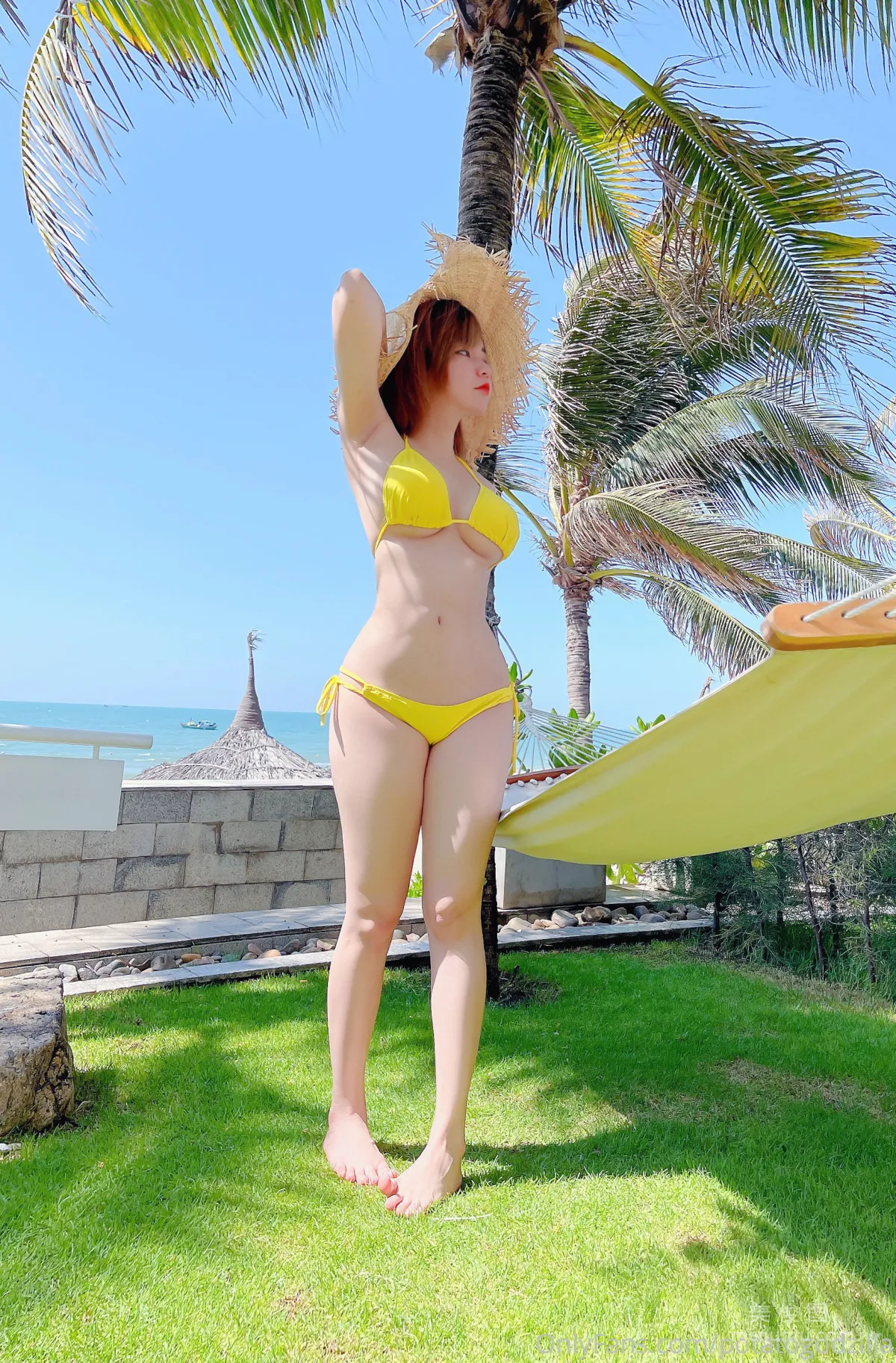[網紅COSER寫真] Coser小姐姐Potato Godzilla - Yellow Bikini 7