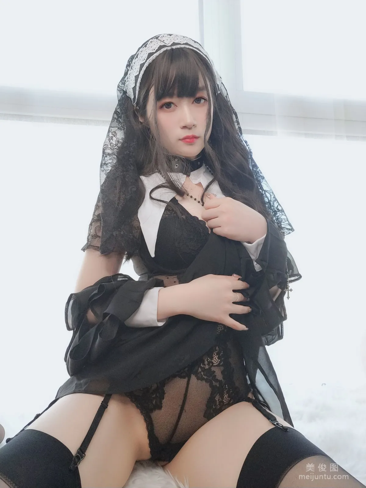 [網紅COSER寫真] 白銀 - 蕾絲修女 套圖 43