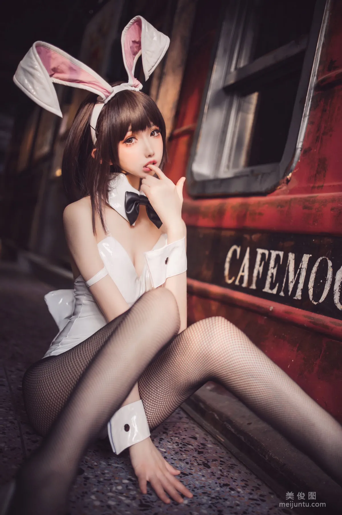 [網紅COSER寫真] 衣衣 - 加藤惠兔女郎 10