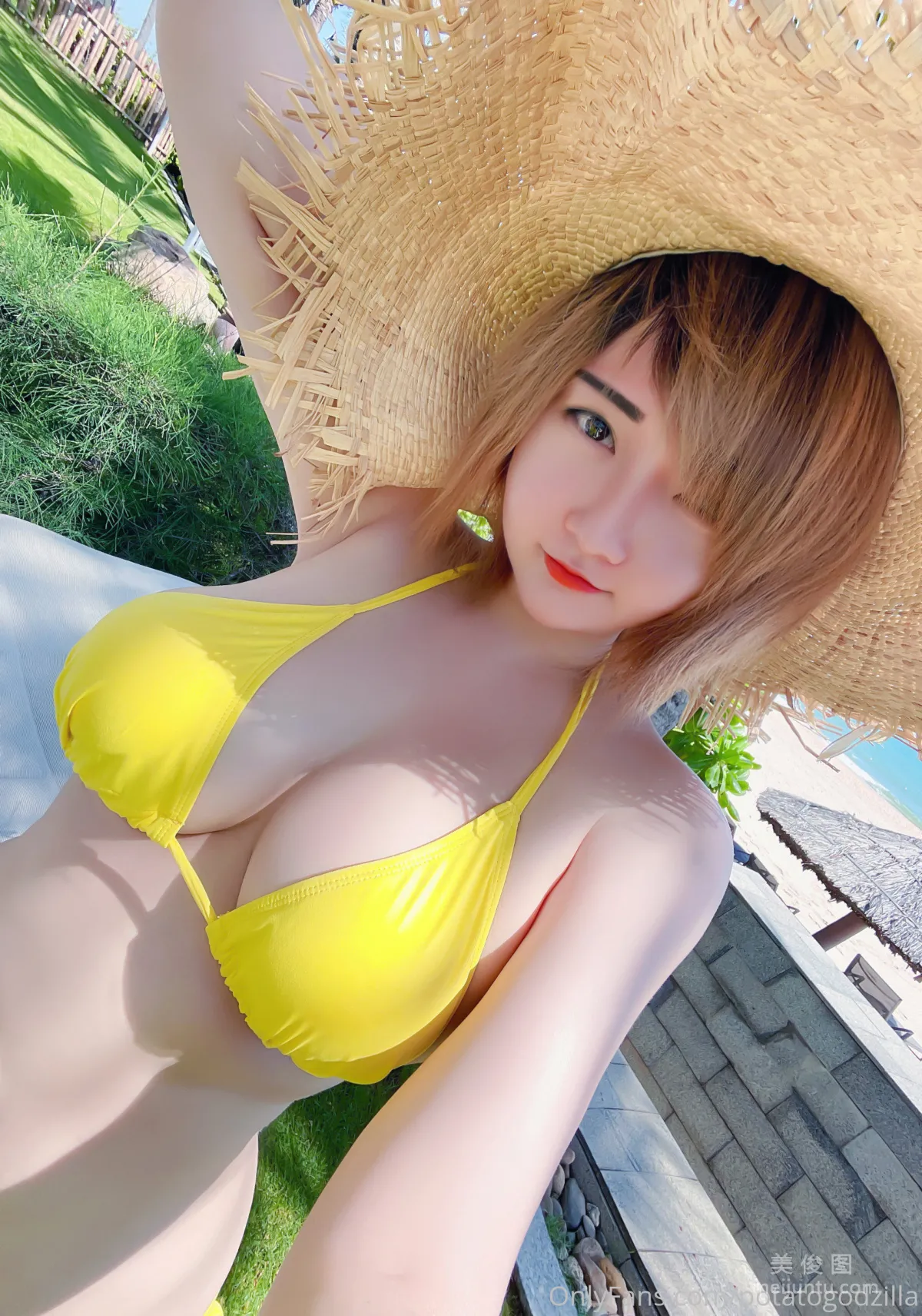 [網紅COSER寫真] Coser小姐姐Potato Godzilla - Yellow Bikini 6