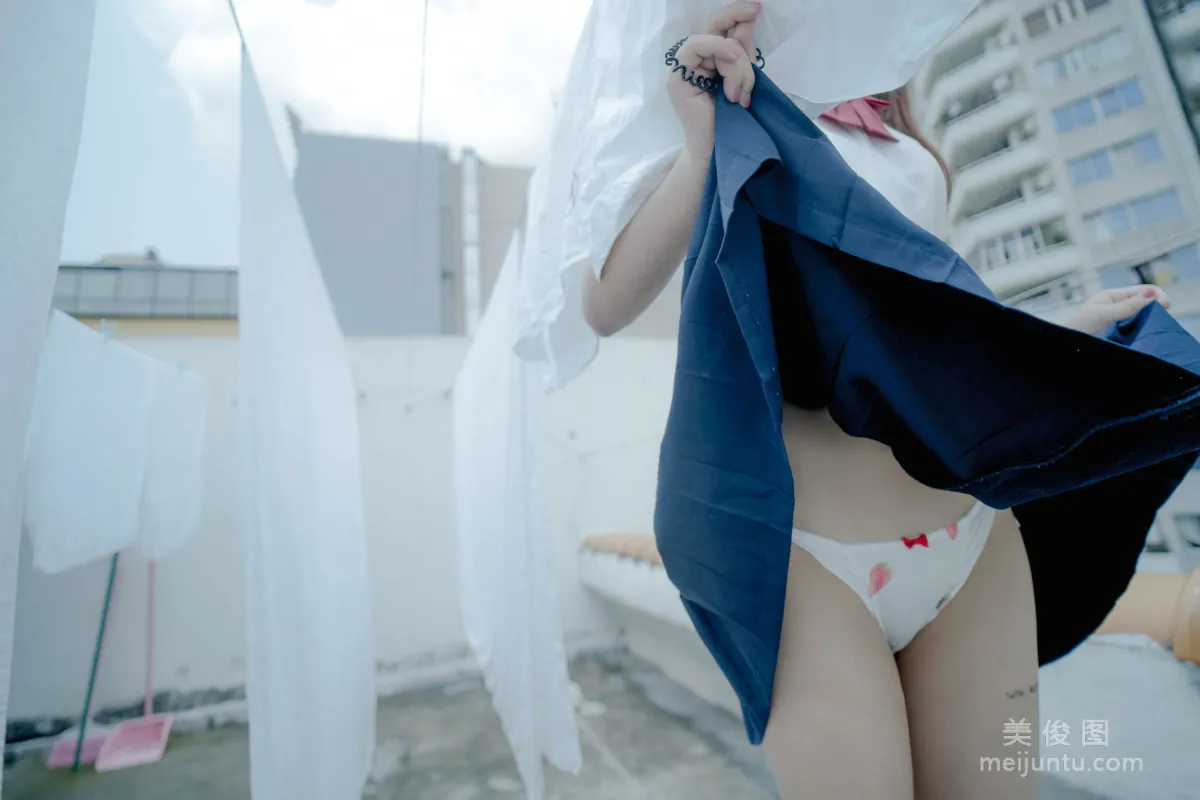 [網紅COSER寫真] 萌系小姐姐-白烨- - 天台 套圖 3