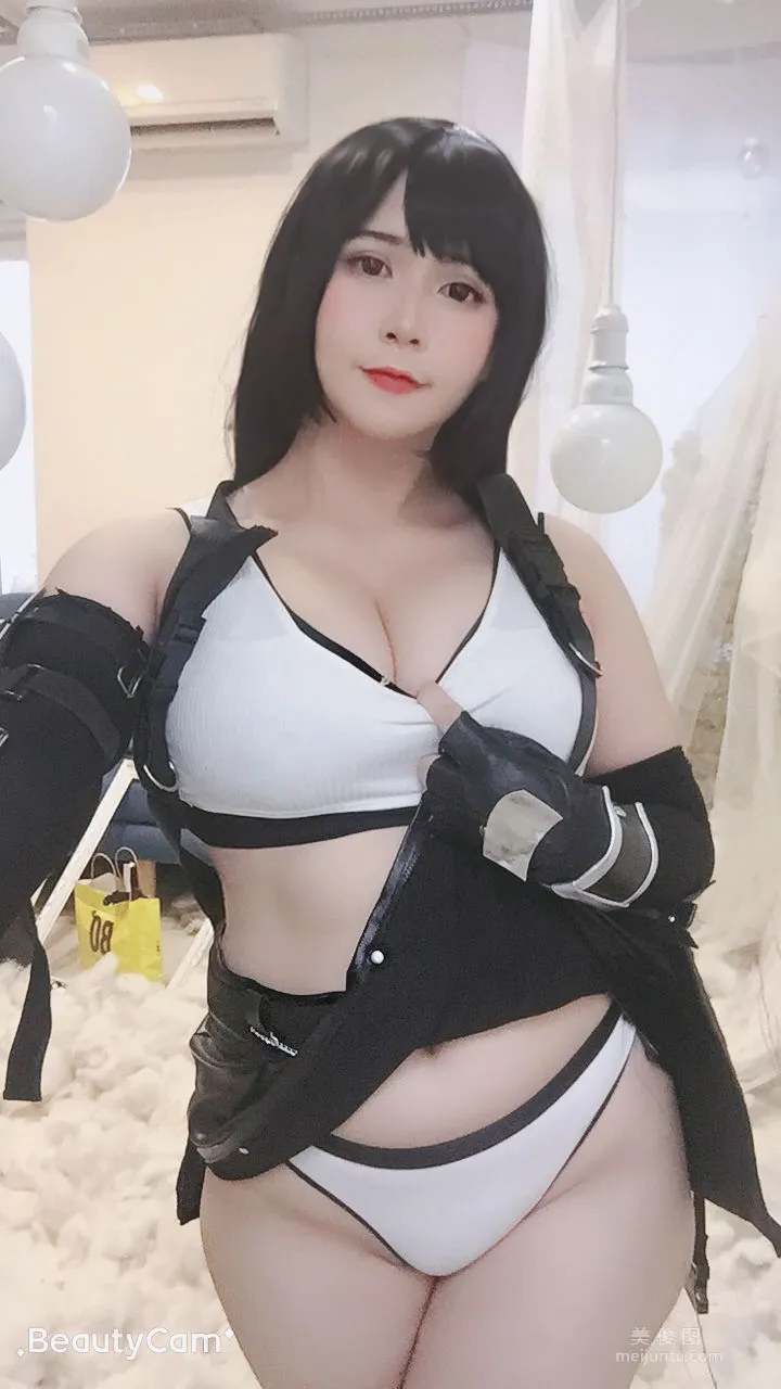 [網紅COSER寫真] Uy Uy - Tifa Lockhart 套圖 17
