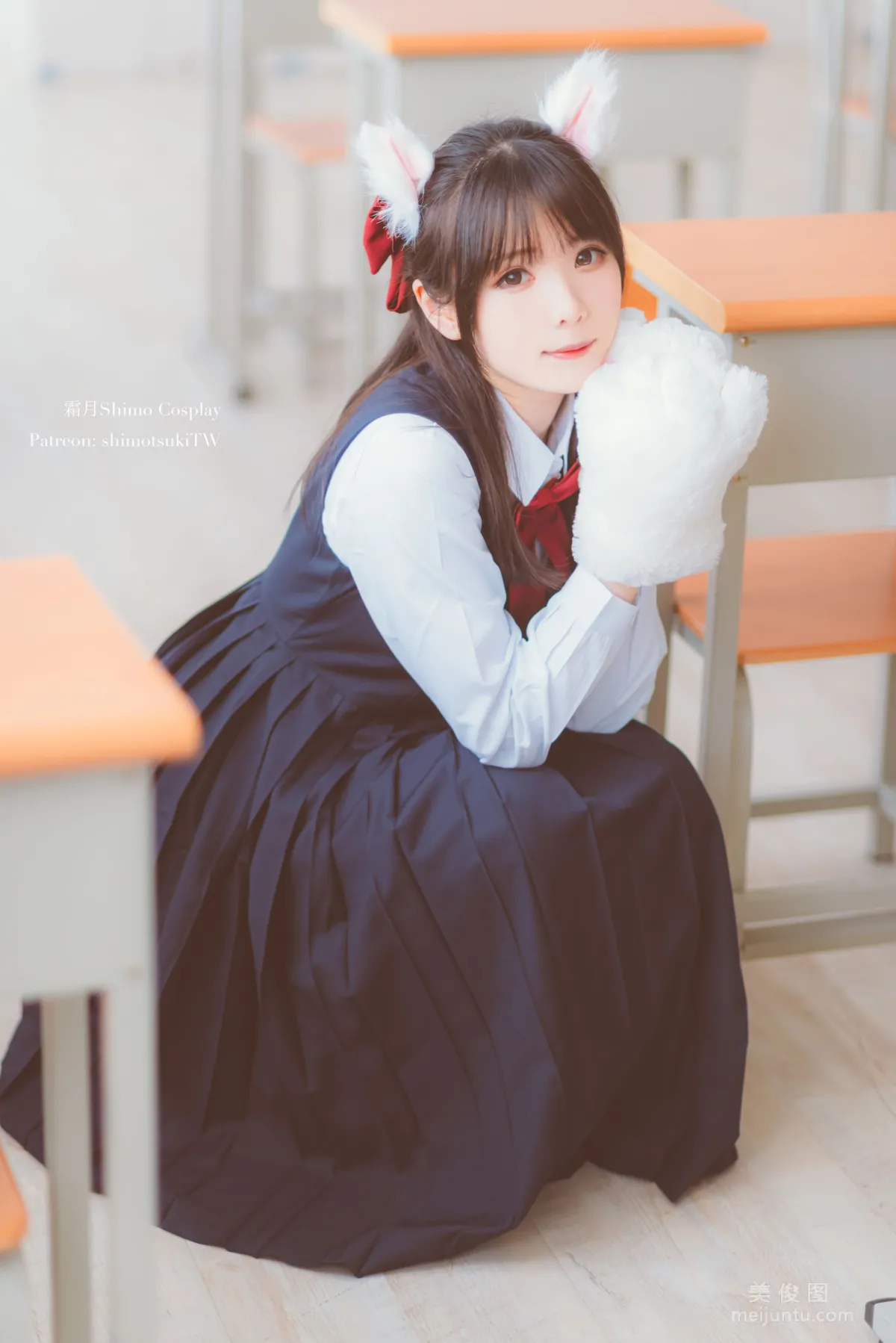 [網紅COSER] 微博妹紙霜月shimo - JK校服的誘惑 3