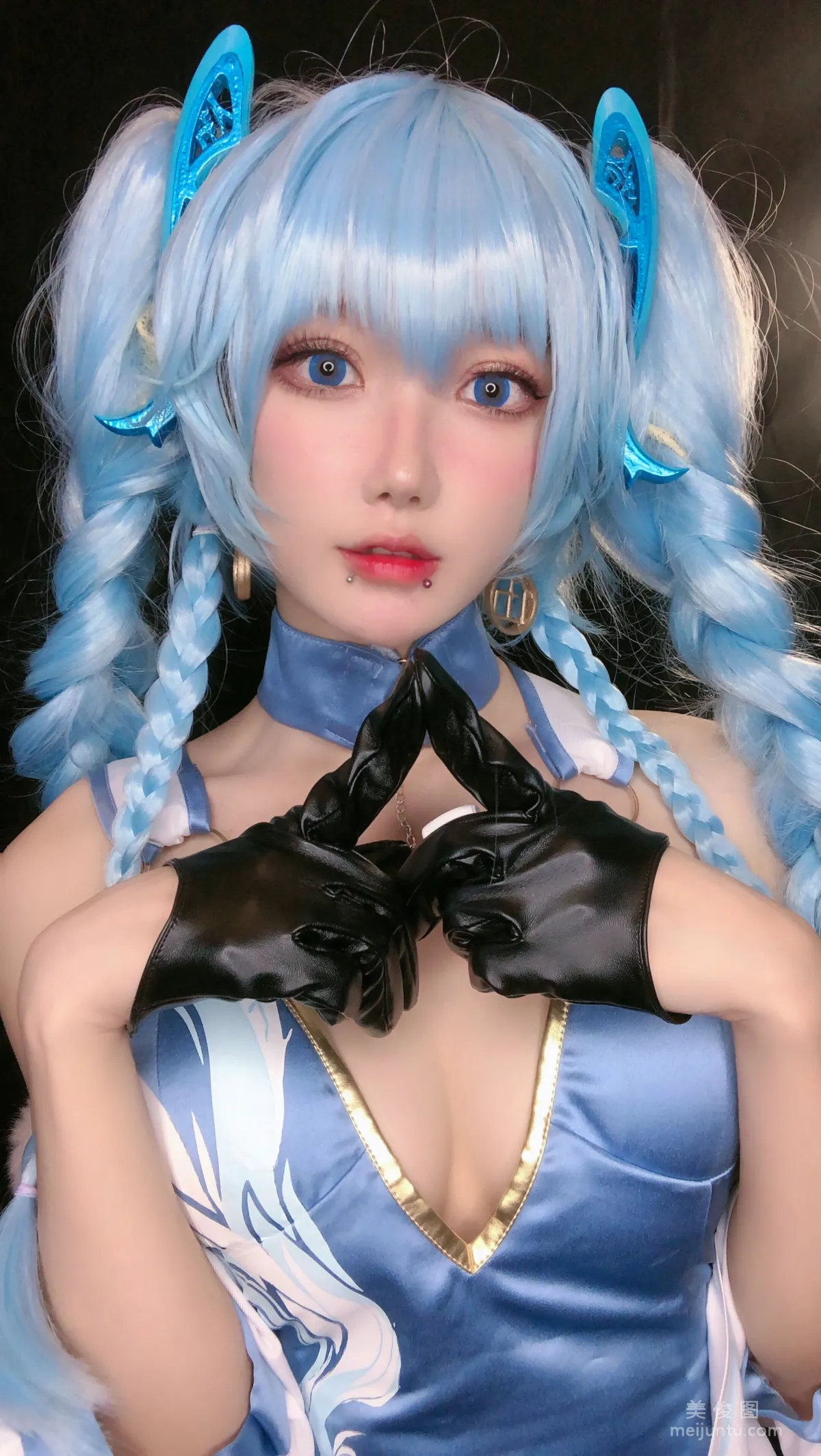 动漫博主阿包也是兔娘 - 少女前线 PA15翠雀媚 套图24