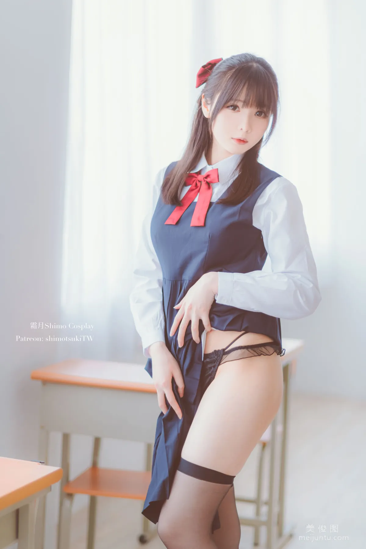 [網紅COSER] 微博妹紙霜月shimo - JK校服的誘惑 5