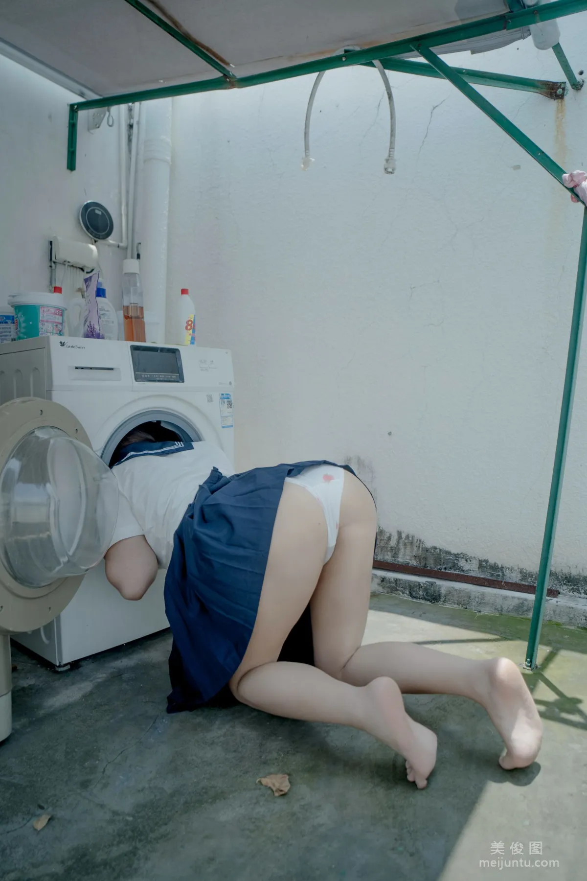 [網紅COSER寫真] 萌系小姐姐-白烨- - 天台 套圖 30