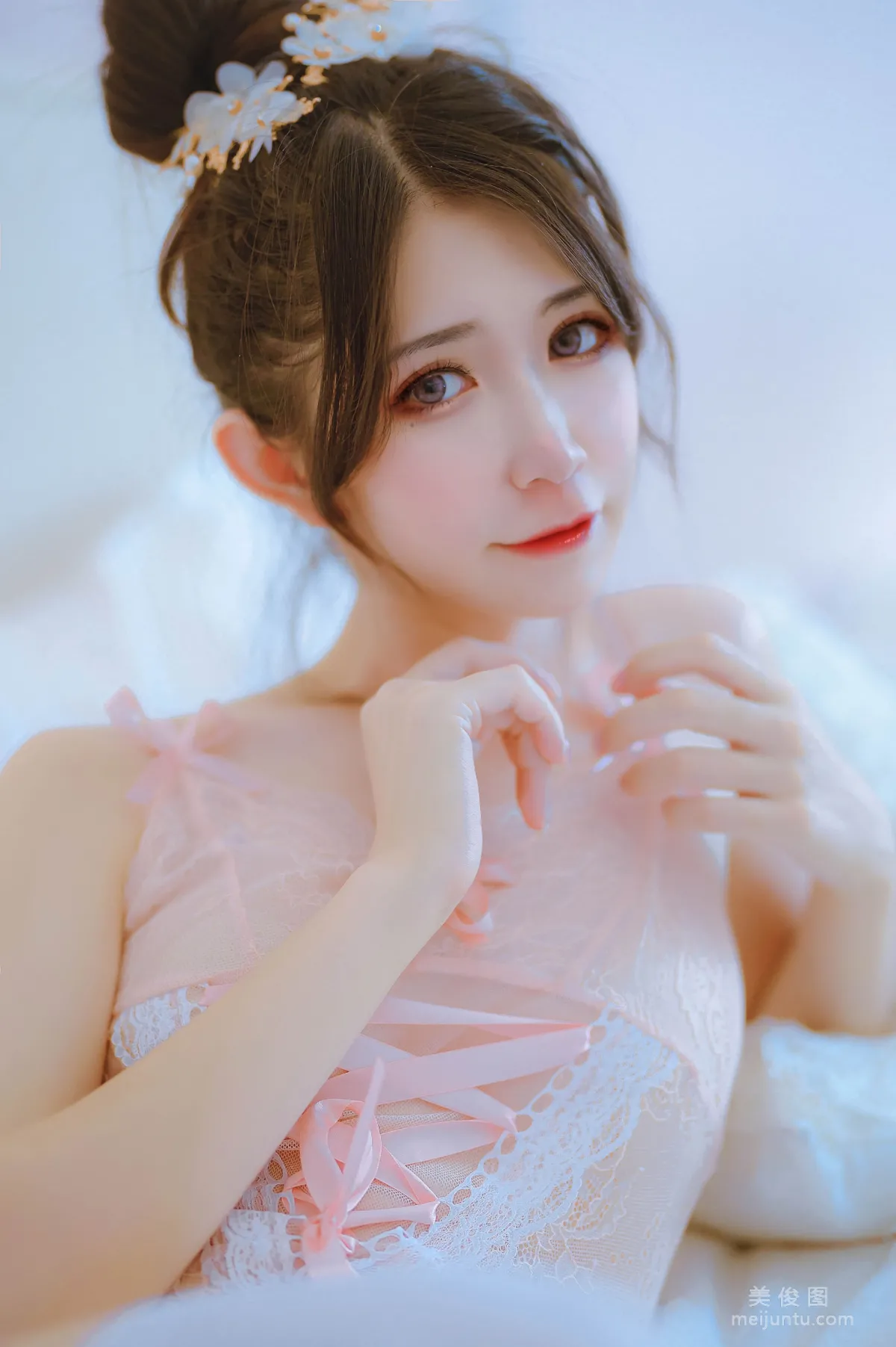 [網紅COSER寫真] 動漫博主阮邑_Fairy - 大象 粉色 套圖 22