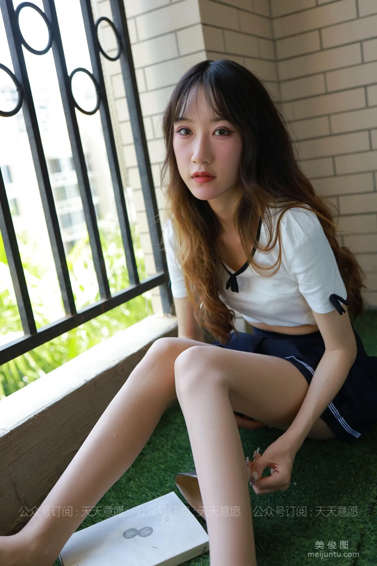 [IESS异思趣向] 丝享家 823：怡怡《长腿少女 新人报道》 丝袜美腿套图61