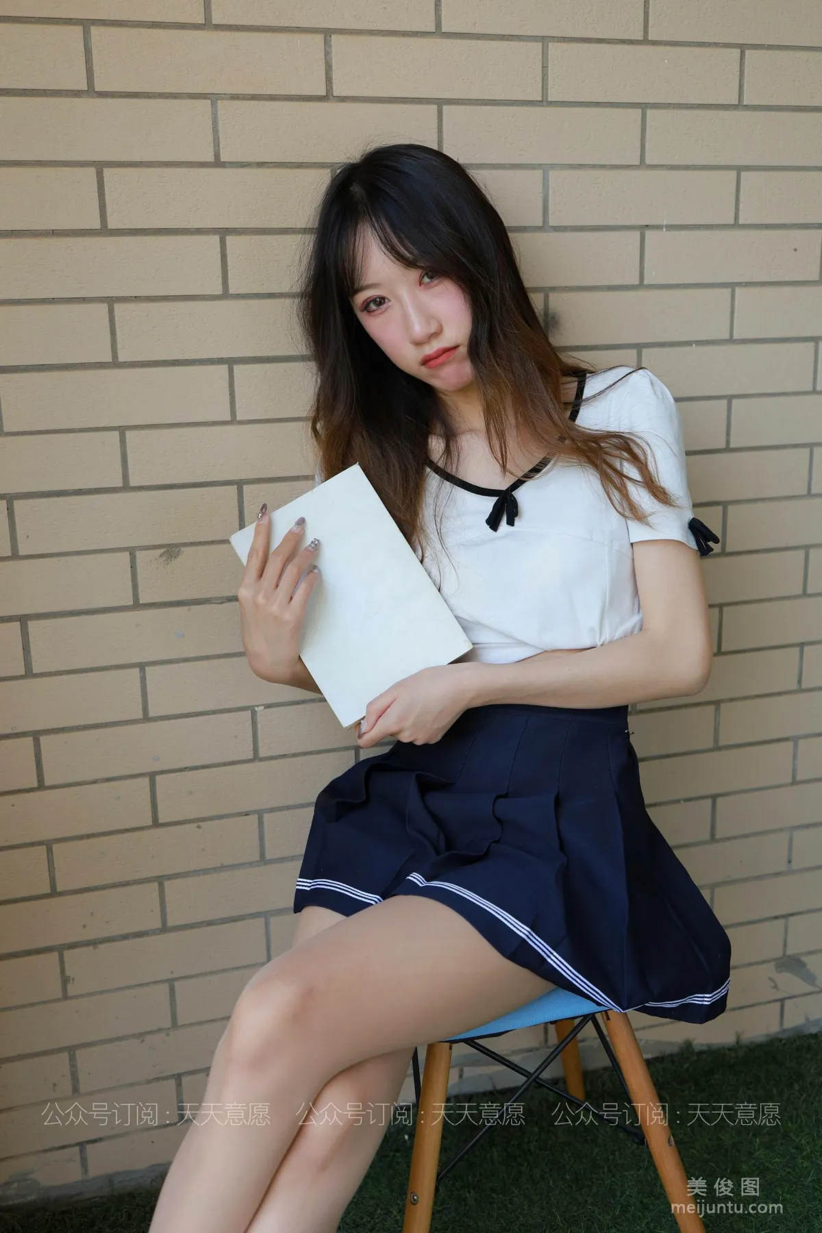 [IESS异思趣向] 丝享家 823：怡怡《长腿少女 新人报道》 丝袜美腿套图78