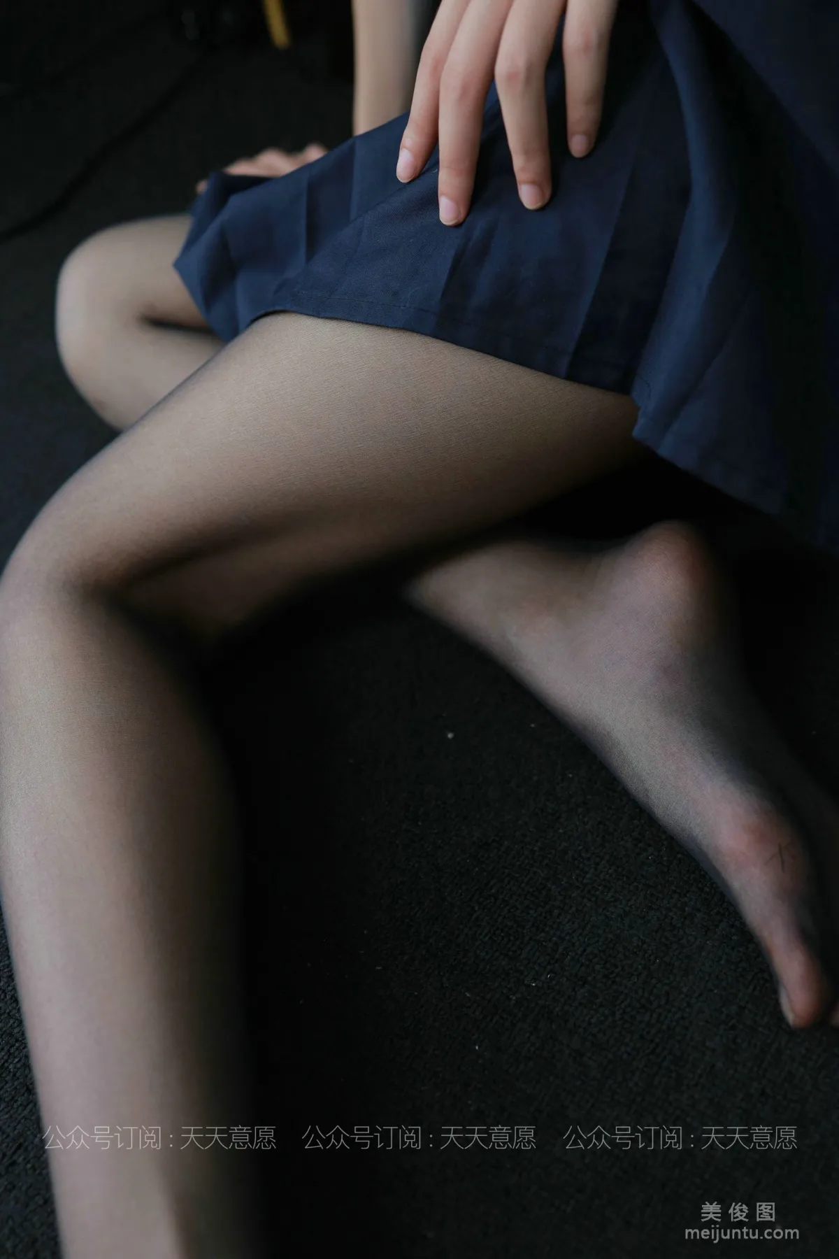 [IESS异思趣向] 丝享家831：肉肉《长腿女制服》  丝袜美腿套图65