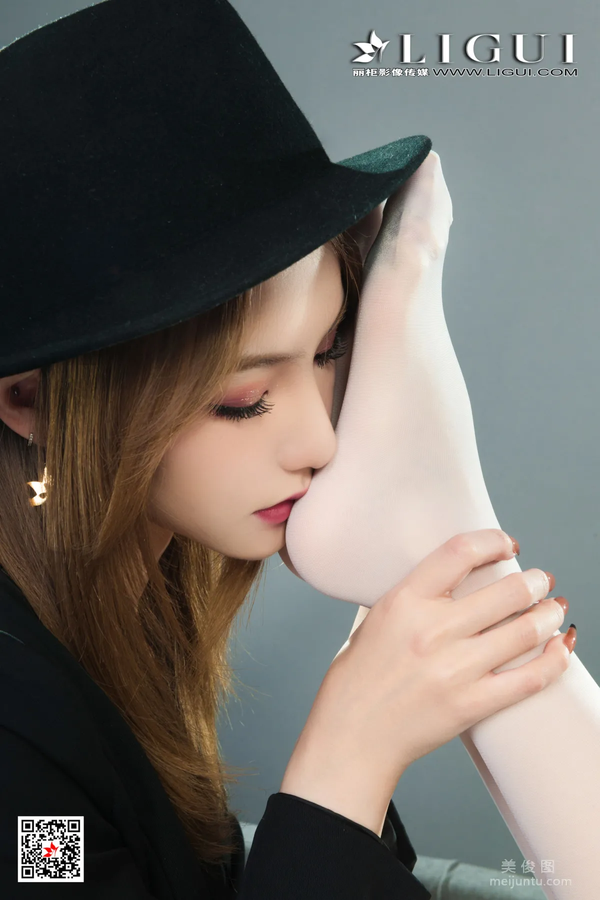 [丽柜Ligui] Model 兔子&心心 《双生花-一吻定情》30