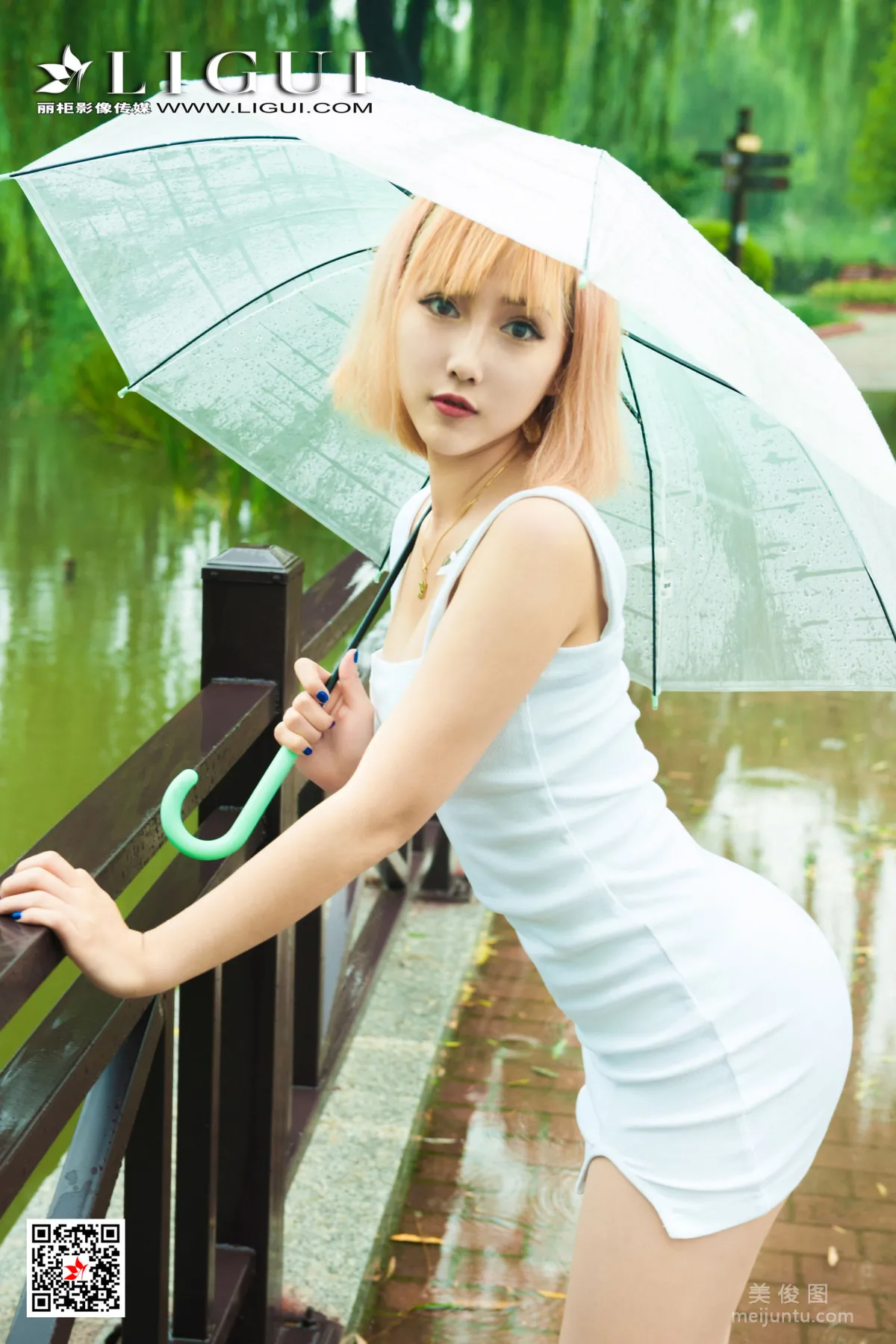 [丽柜Ligui] 网络丽人 Model 小爽 《雨中漫步》14