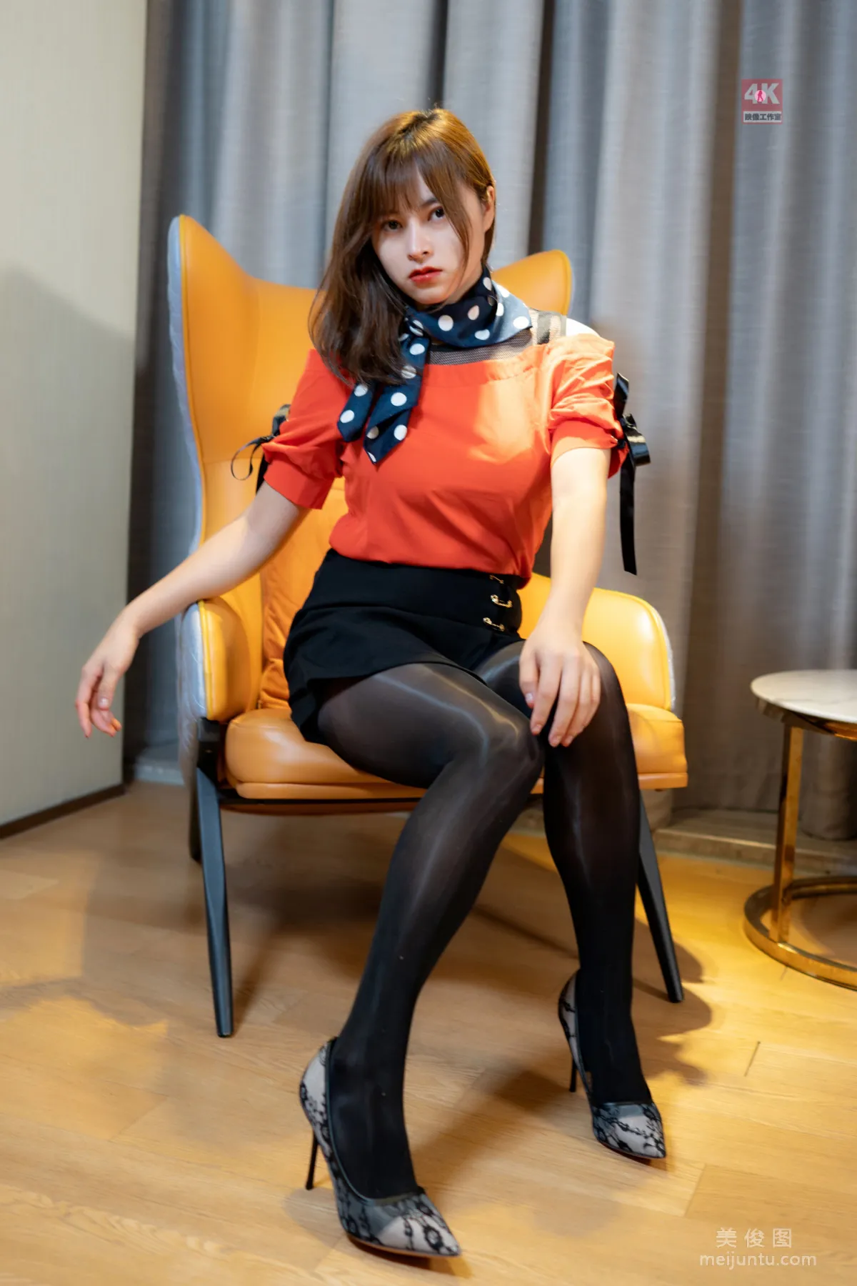 [麗櫃Ligui] 網絡麗人 Model 奈沐子 《複古的兩套日式OL》 43