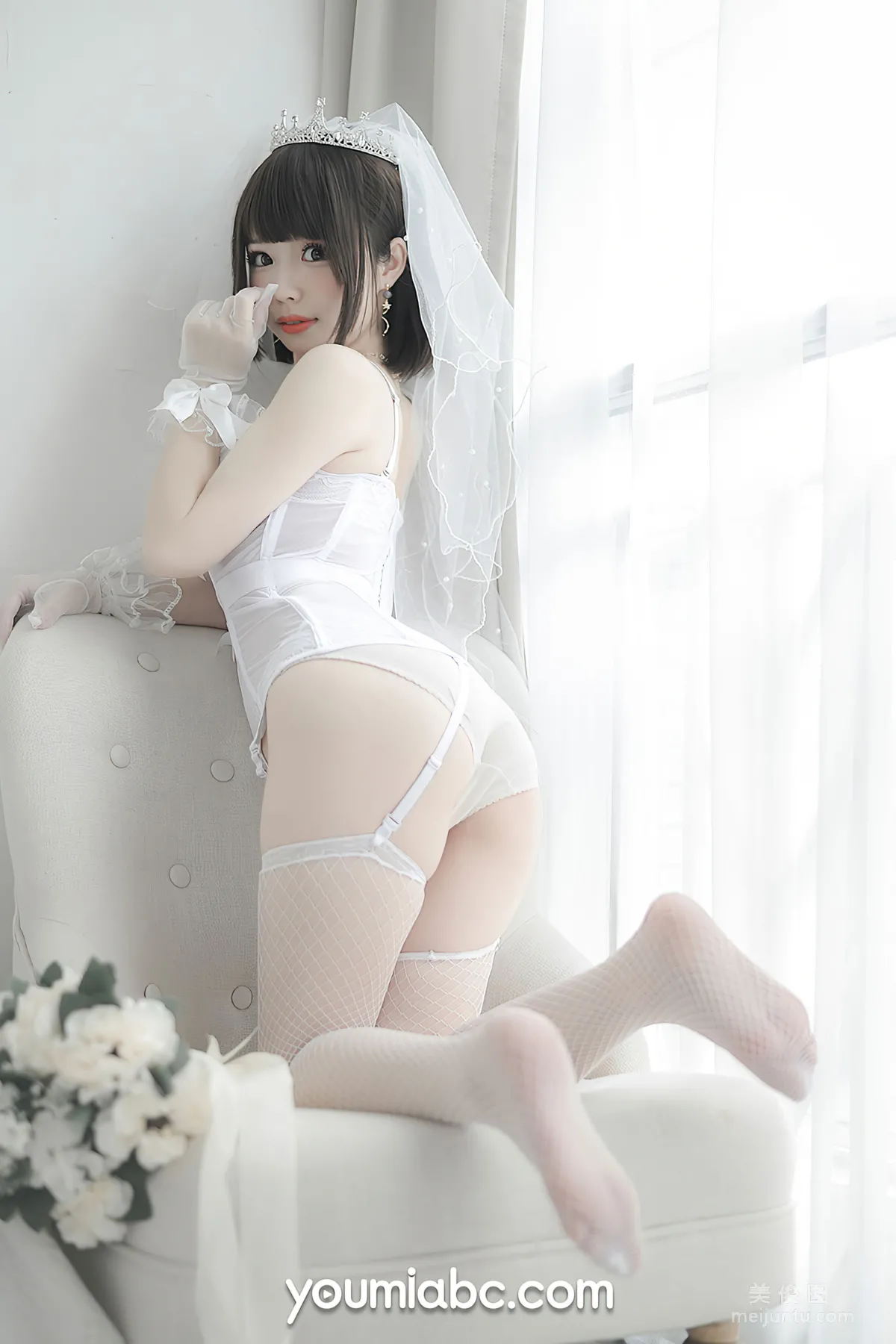 [尤蜜YouMi] 甜椒妙妙mio - 白皙花嫁 21
