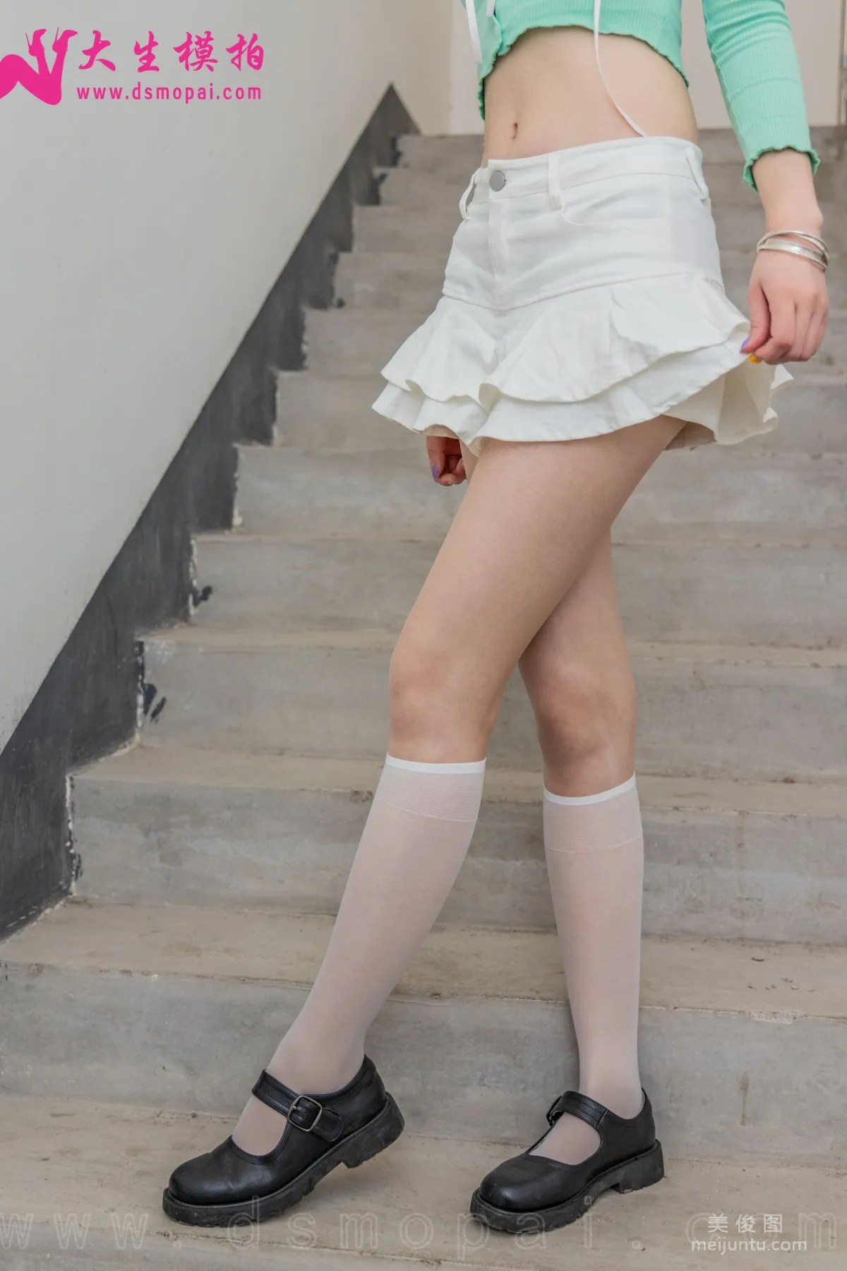 [大生模拍] NO.234 利利 樓道美絲 寫真套圖 22