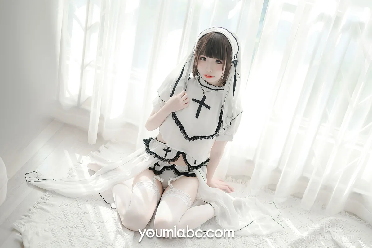 [尤蜜YouMi] 甜椒妙妙mio - 聖潔修女 37
