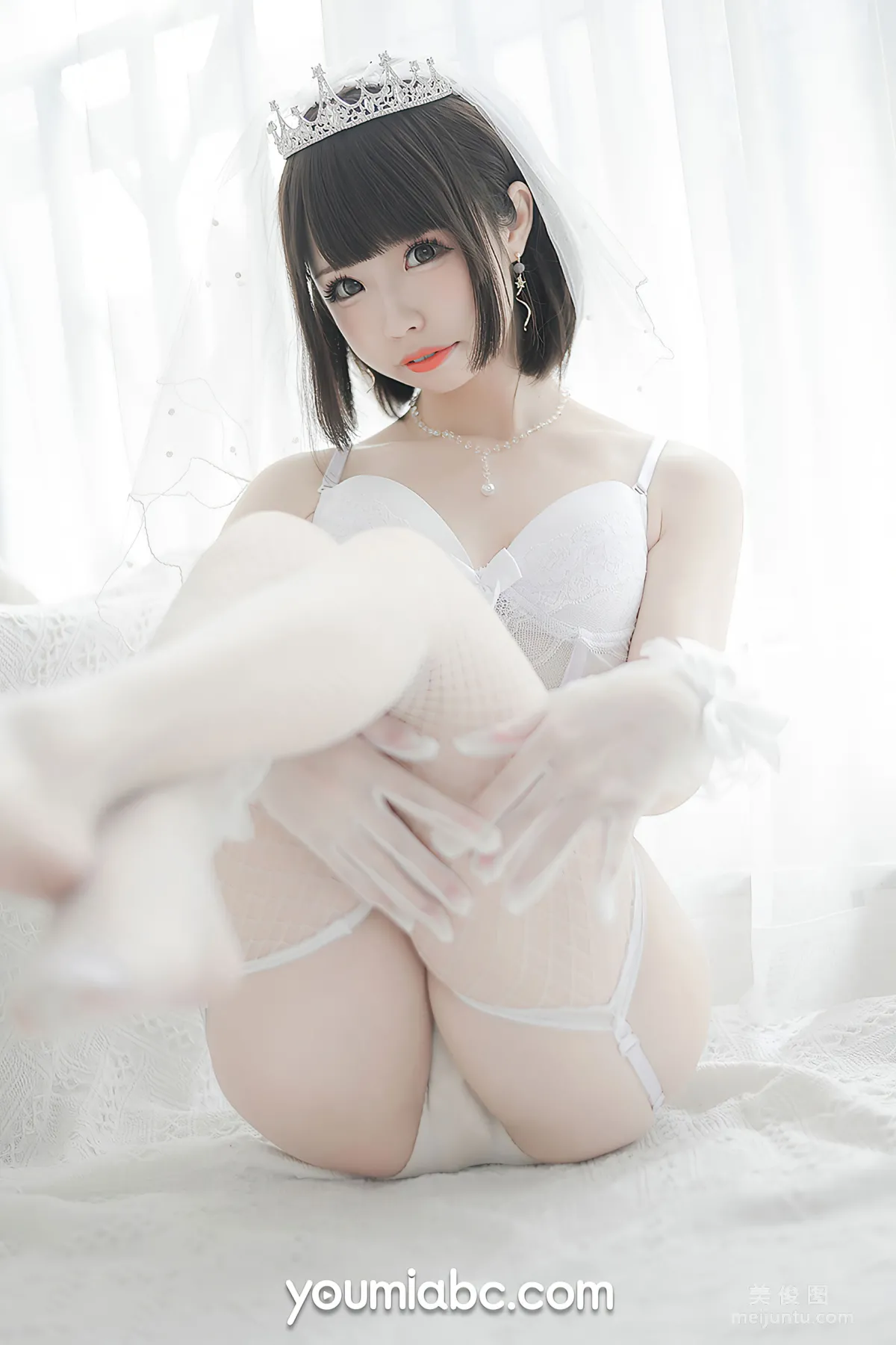 [尤蜜YouMi] 甜椒妙妙mio - 白皙花嫁 4