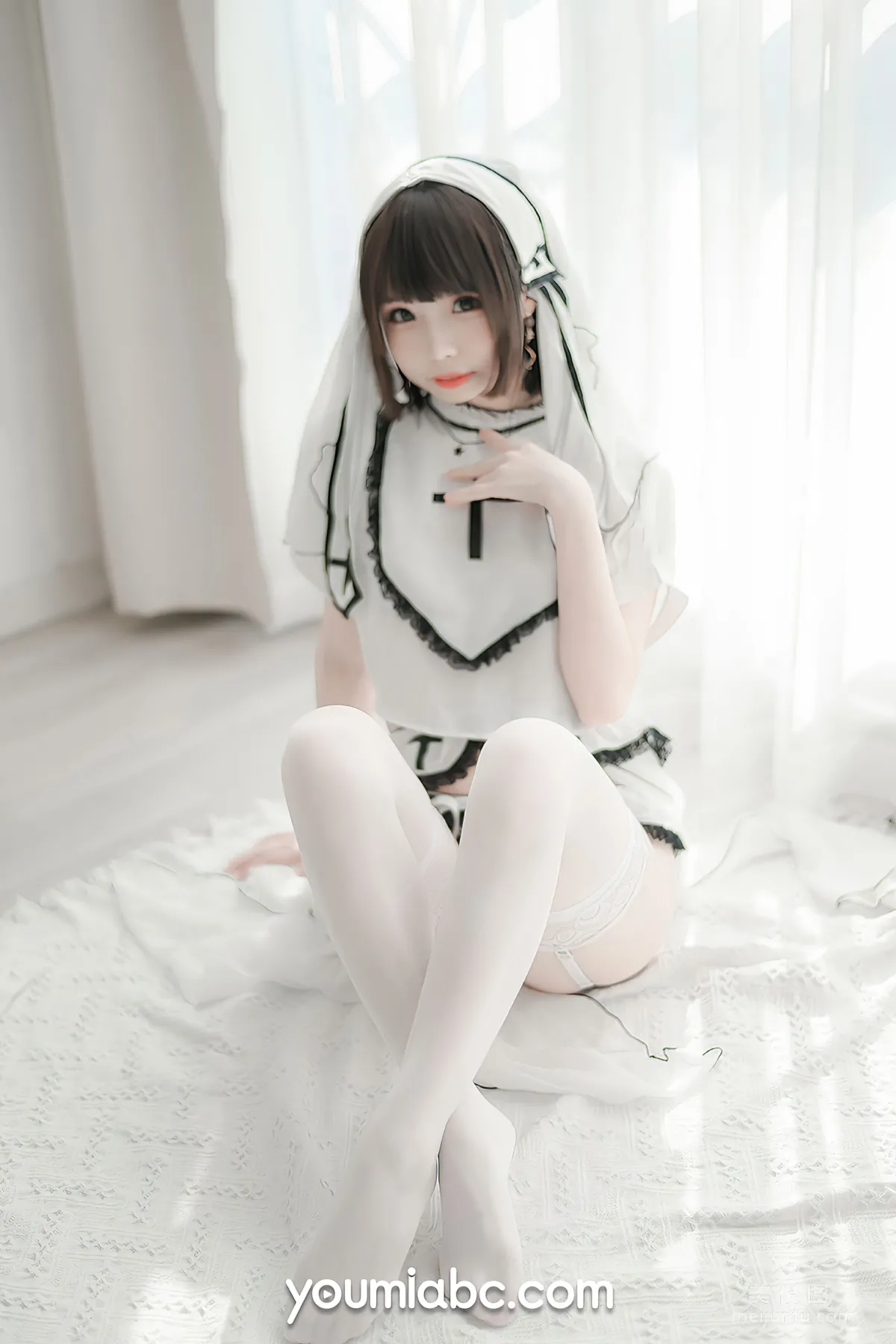 [尤蜜YouMi] 甜椒妙妙mio - 聖潔修女 35
