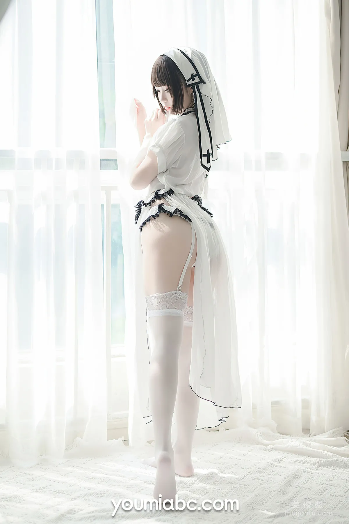 [尤蜜YouMi] 甜椒妙妙mio - 聖潔修女 21