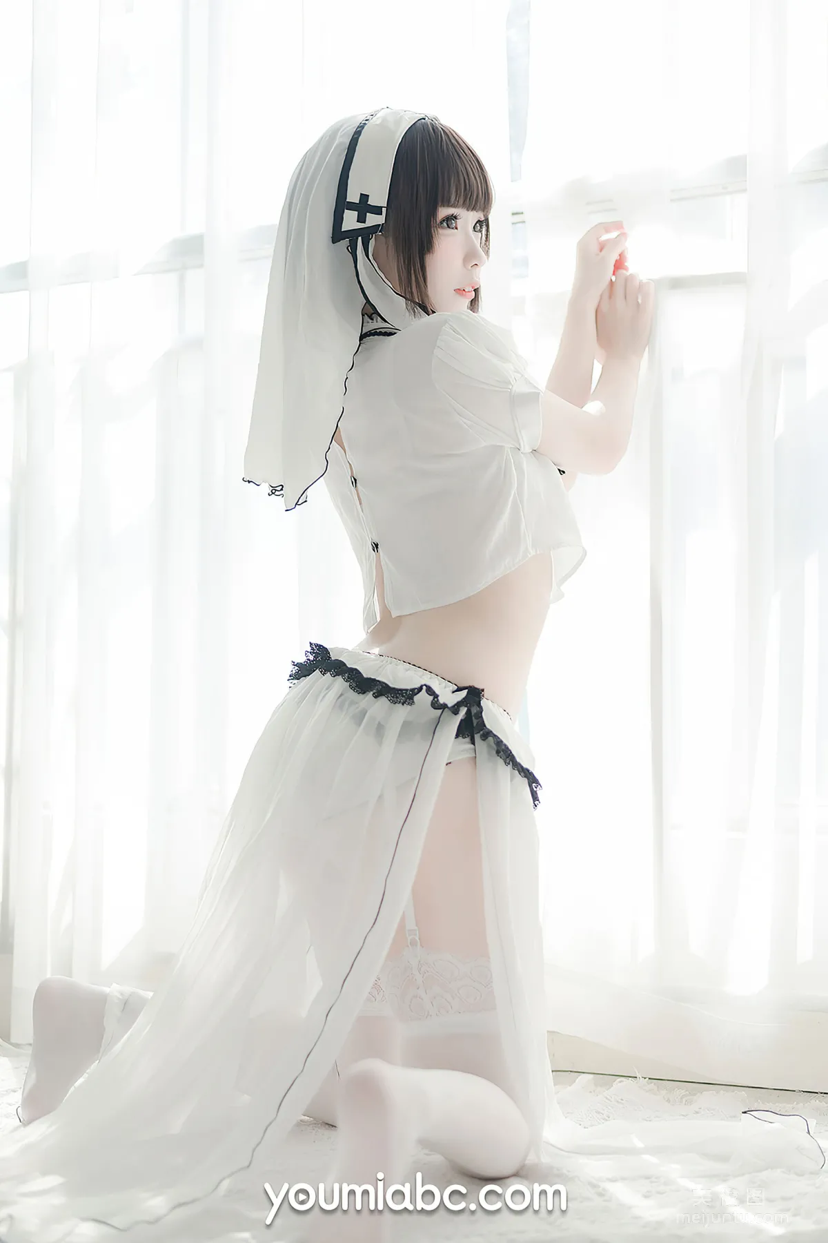 [尤蜜YouMi] 甜椒妙妙mio - 聖潔修女 27