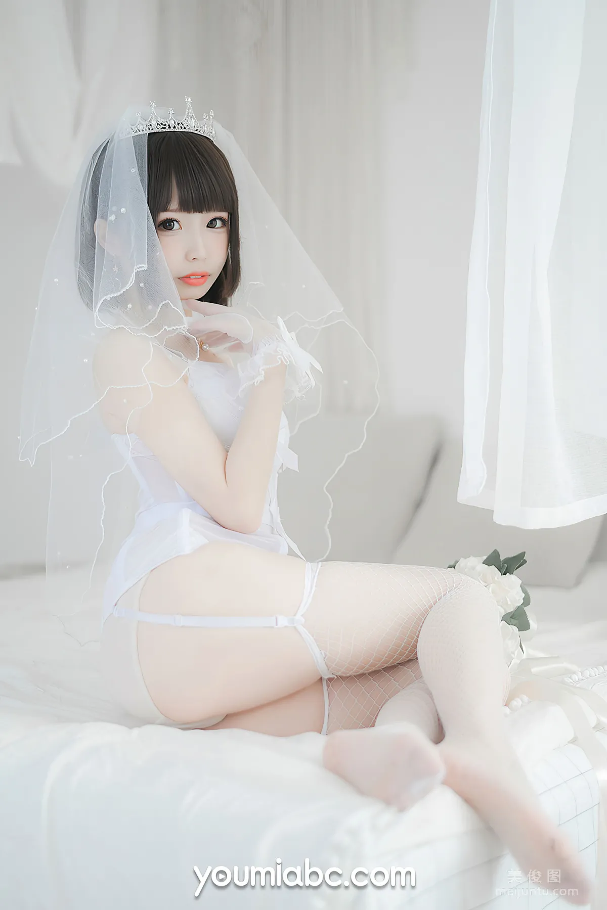 [尤蜜YouMi] 甜椒妙妙mio - 白皙花嫁 15