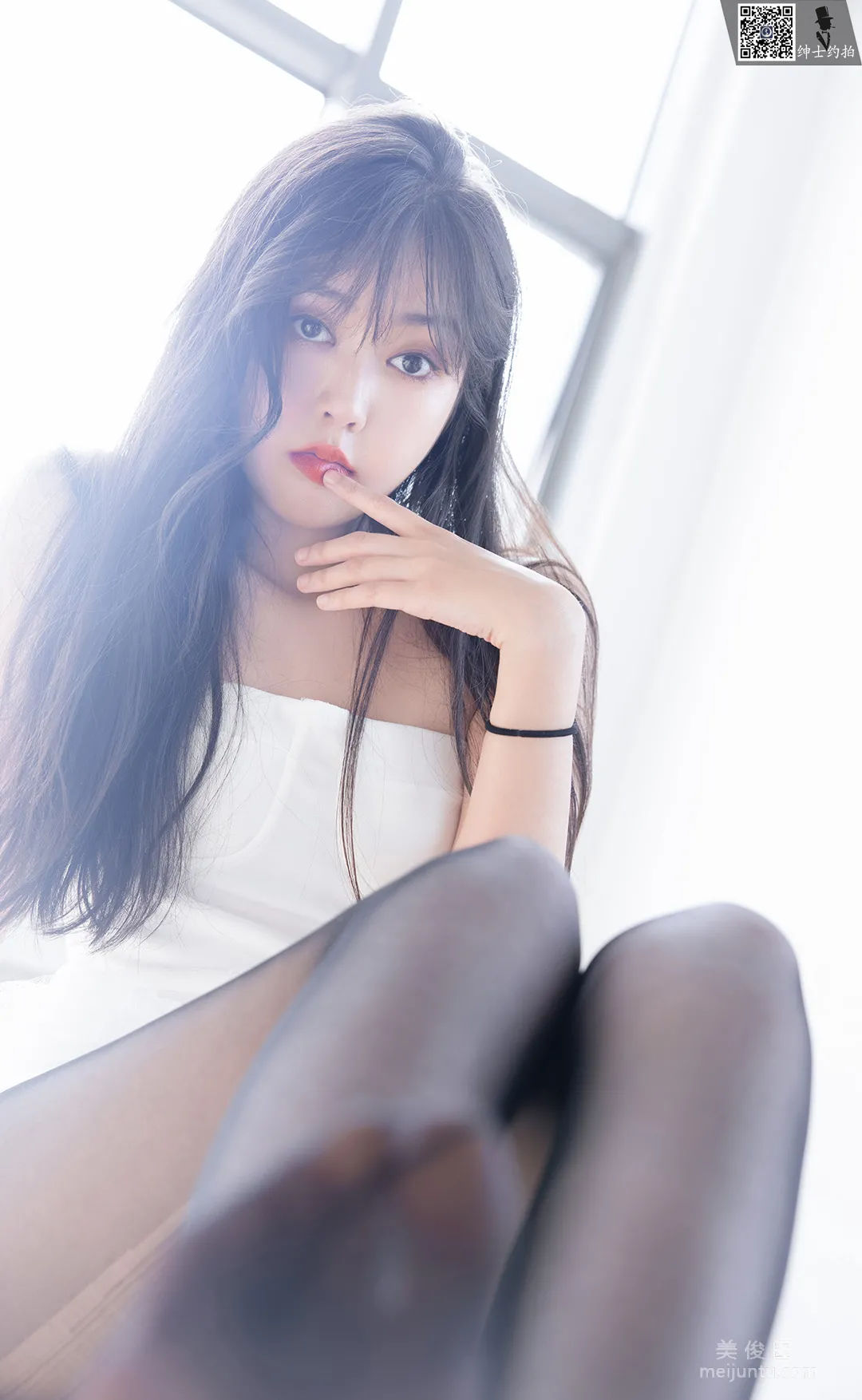 [紳士攝影] SS007 美惠子 - 性感黑絲美足 9