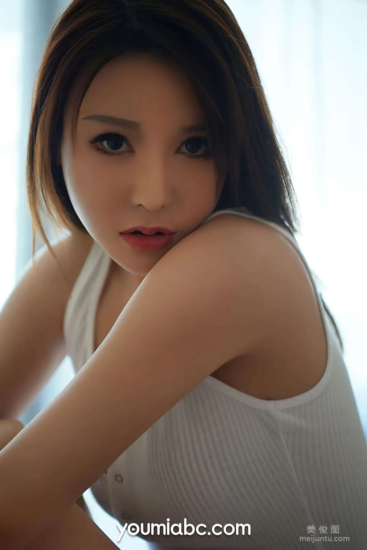 [尤蜜YouMi] 李多多 - 靜谧の你 寫真套圖 26