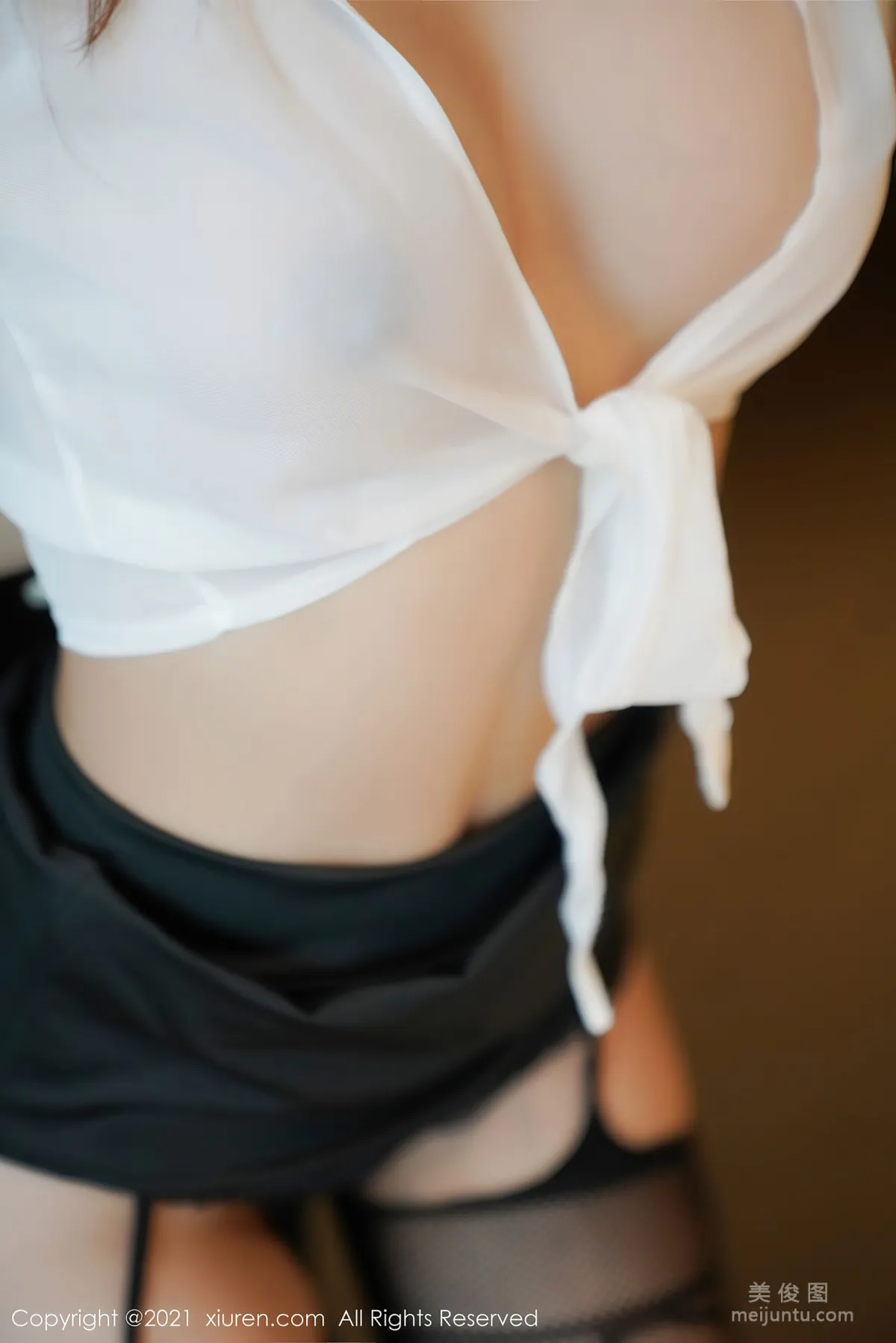 [秀人XiuRen] No.3281 kelly凱莉 - 白襯衫與魅惑網襪系列 12