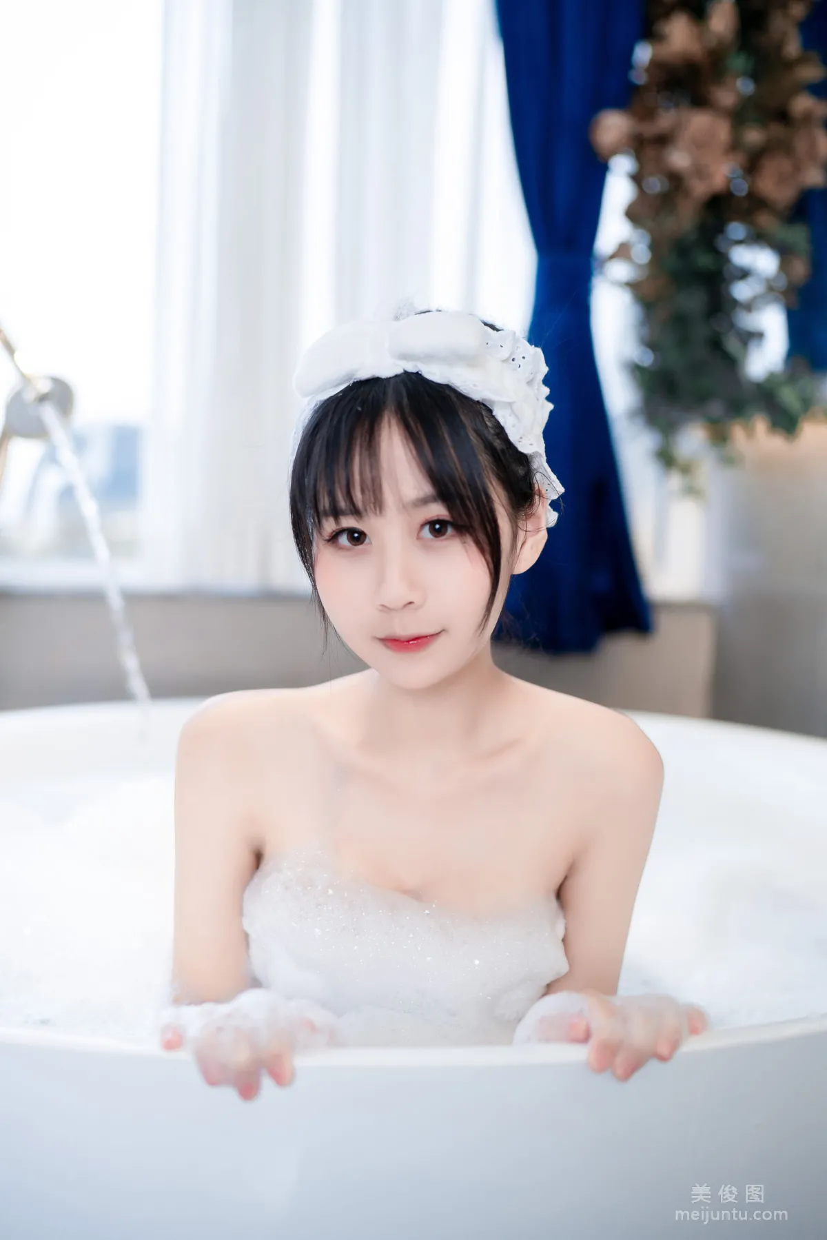 [COS福利] 陽光美少女萌芽兒o0 - 浴巾 19