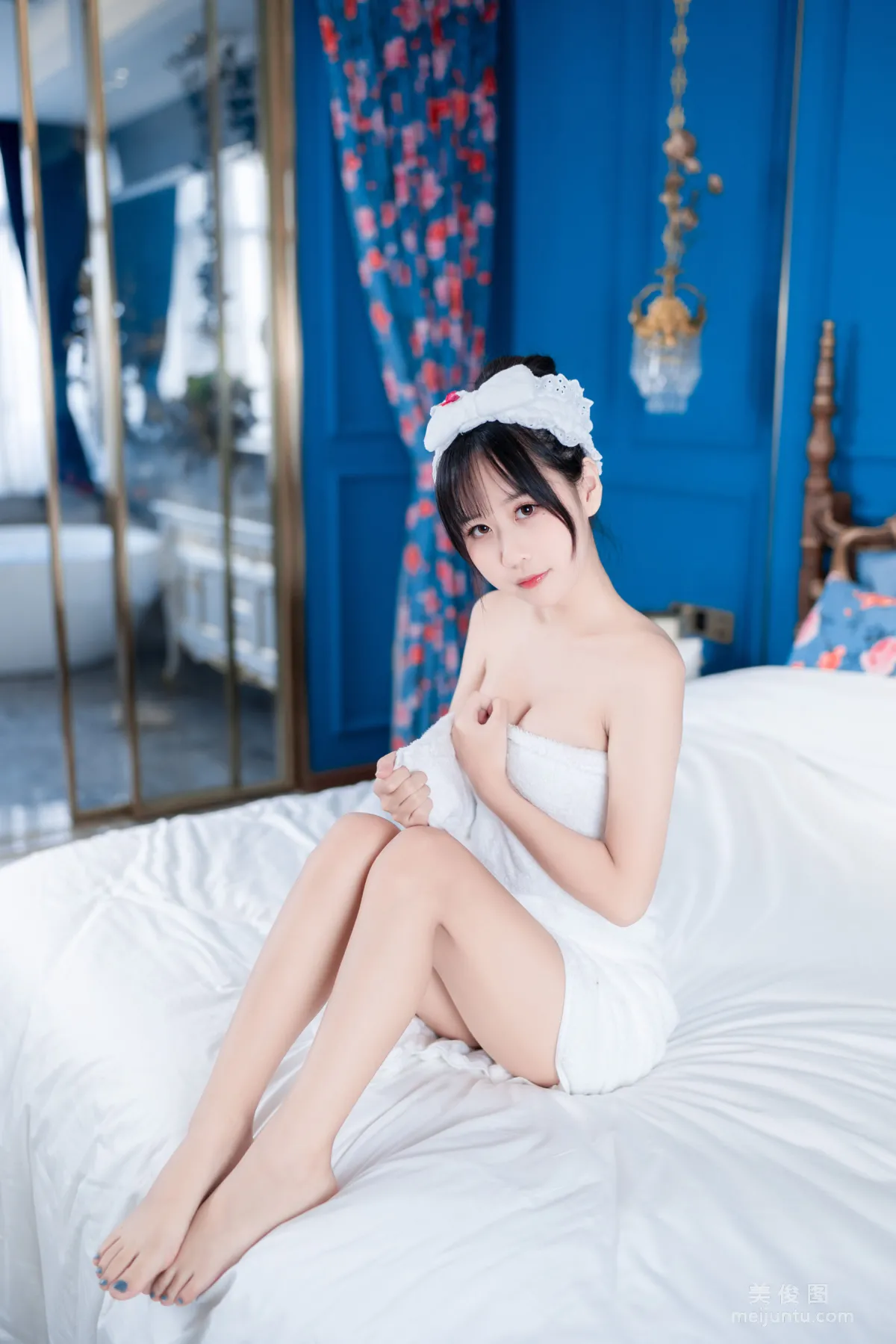 [COS福利] 陽光美少女萌芽兒o0 - 浴巾 15
