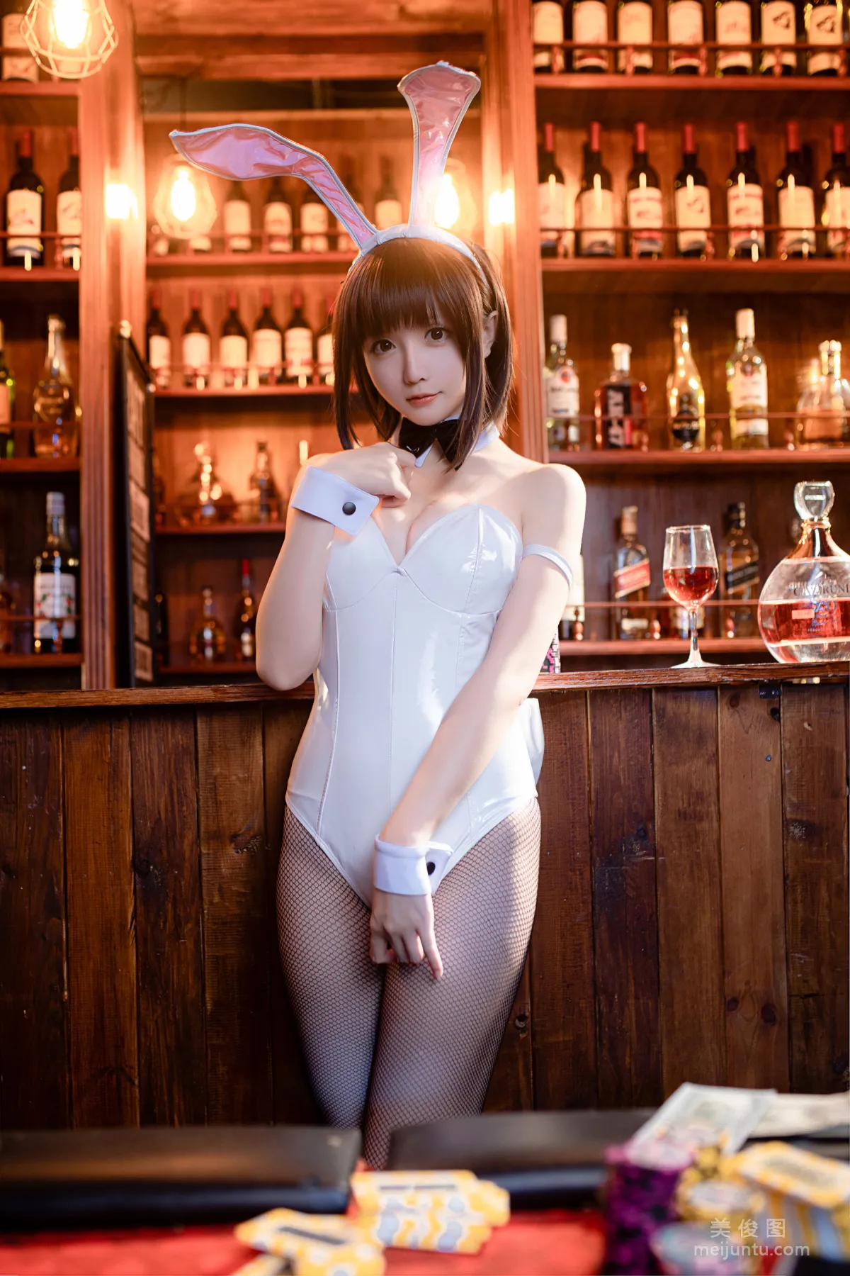 [COS福利] 星之迟迟 - 加藤惠 兔女郎 写真套图1