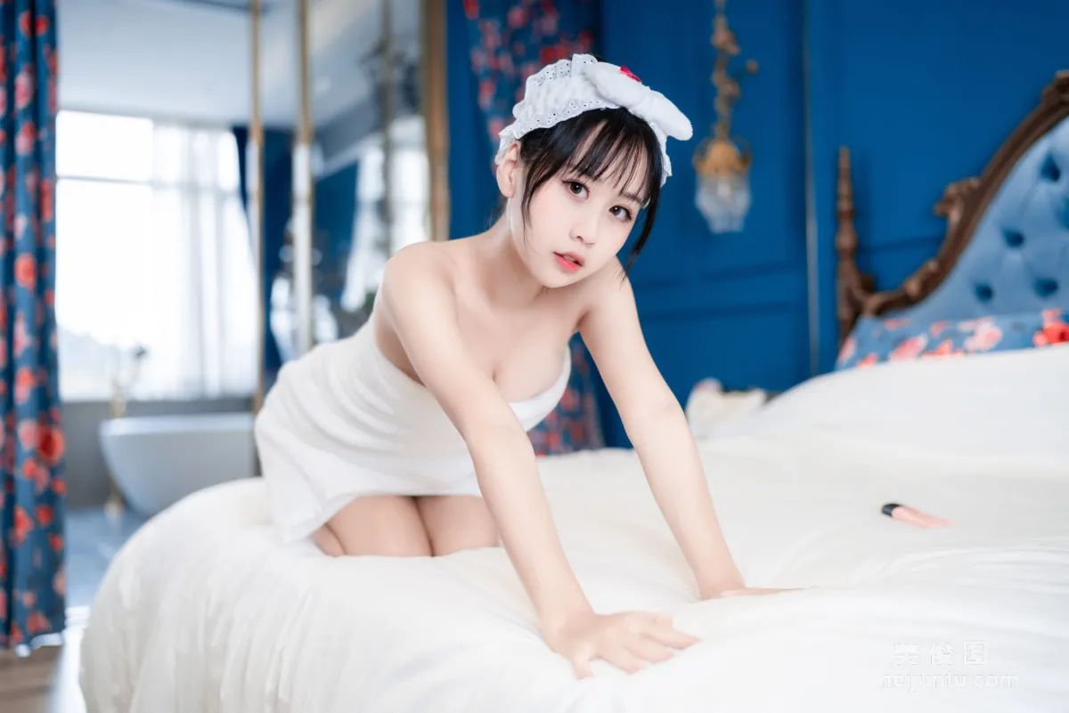 [COS福利] 陽光美少女萌芽兒o0 - 浴巾 13