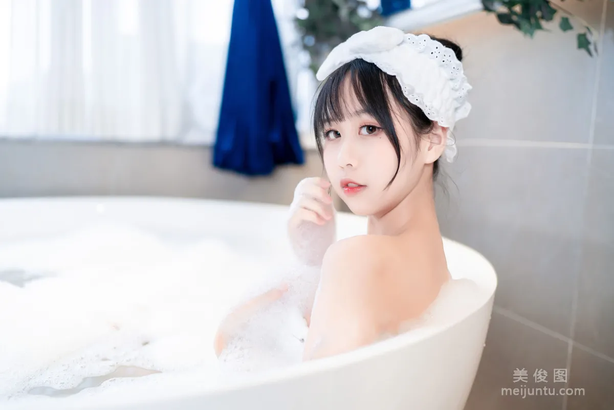 [COS福利] 陽光美少女萌芽兒o0 - 浴巾 20
