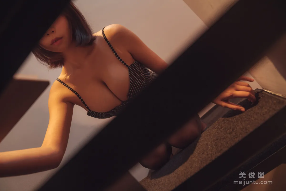 [COS福利] 奈汐酱nice - OL8
